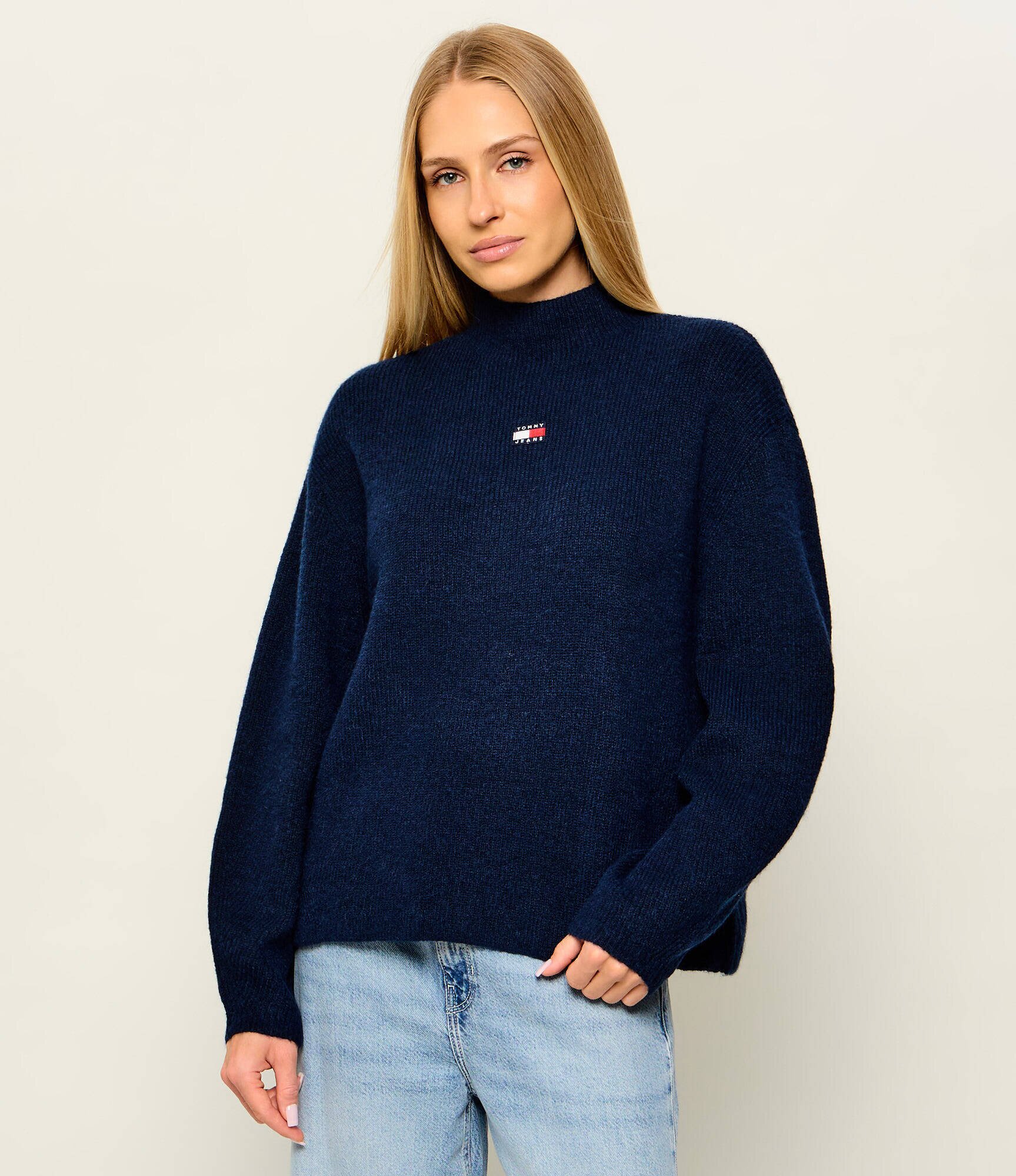 Tommy Jeans Guler înalt Badge | Relaxed fit cu adaos de lână