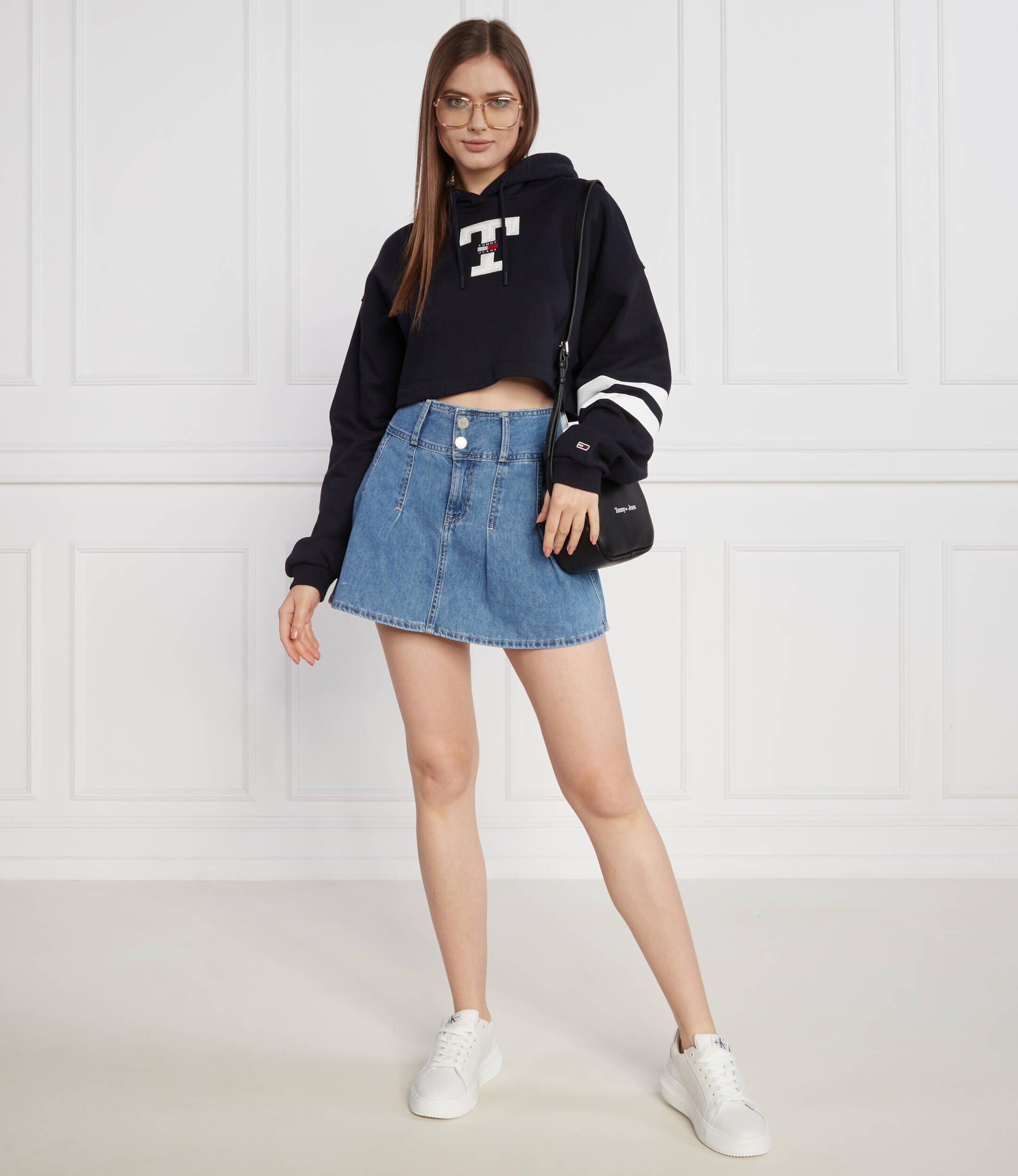 Tommy Jeans Hanorac TJW SP CRP LETTERMAN FLAG HOODIE | Cropped Fit