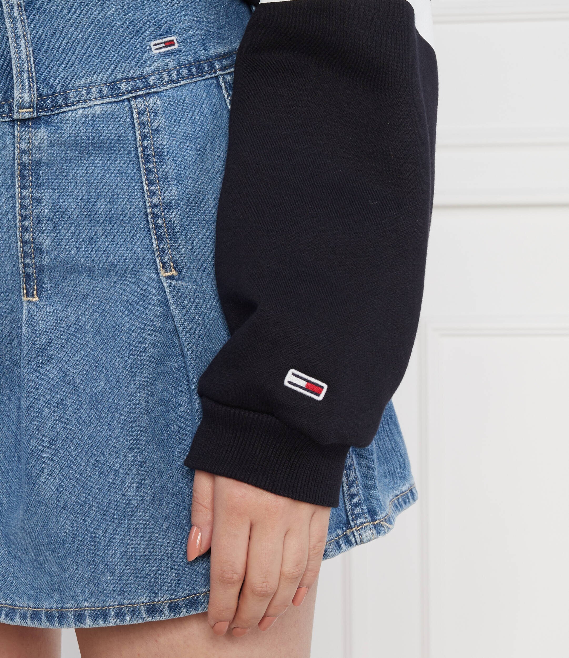 Tommy Jeans Hanorac TJW SP CRP LETTERMAN FLAG HOODIE | Cropped Fit