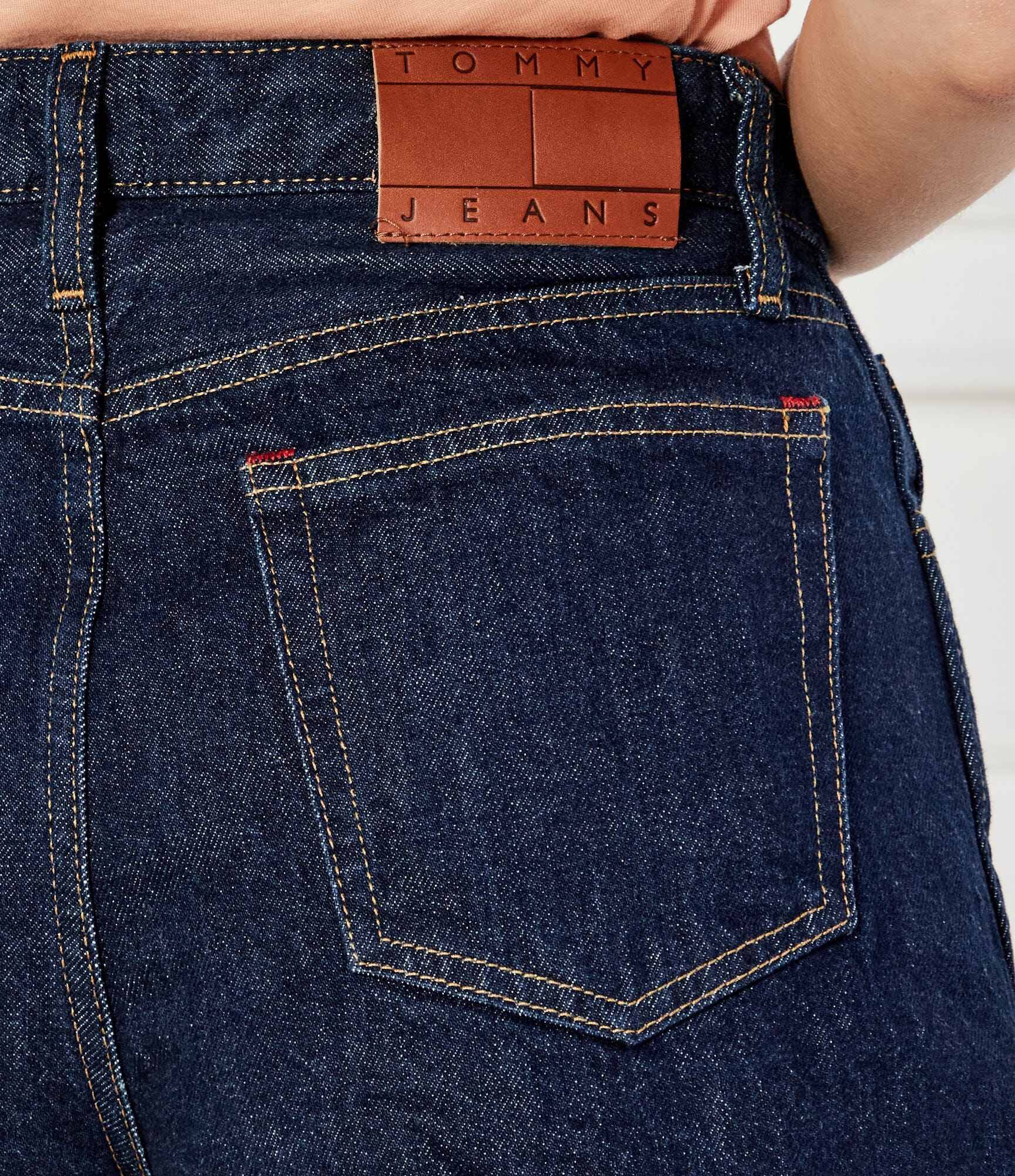 Tommy Jeans Pantaloni scurți BI9056 | Regular Fit