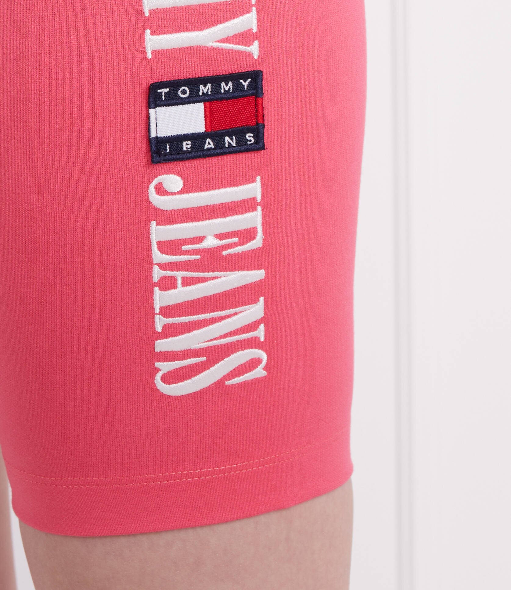 Tommy Jeans Pantaloni scurți | Skinny fit
