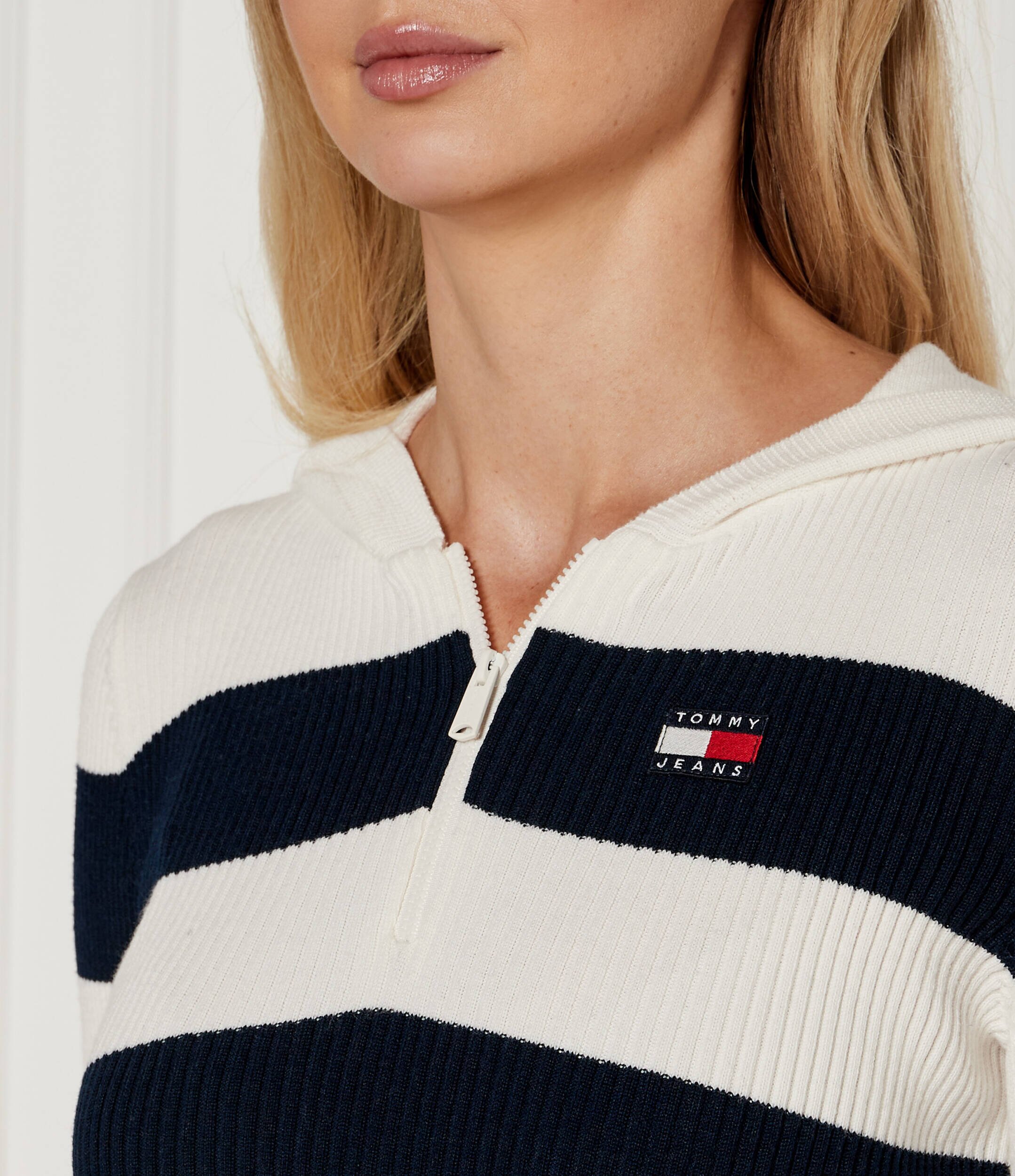 Tommy Jeans Pulover | Cropped Fit