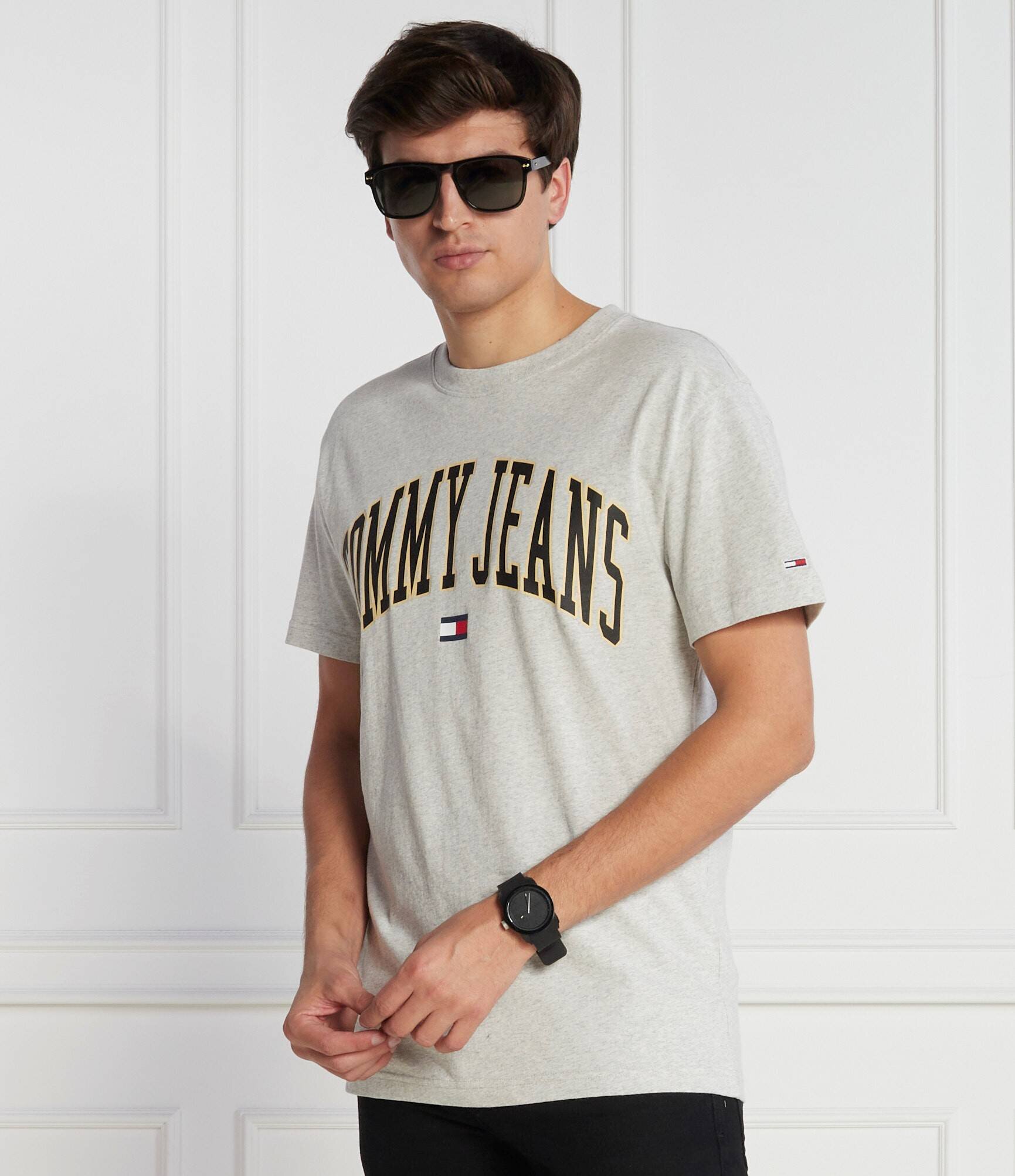 Tommy Jeans Tricou gold arch | Classic fit