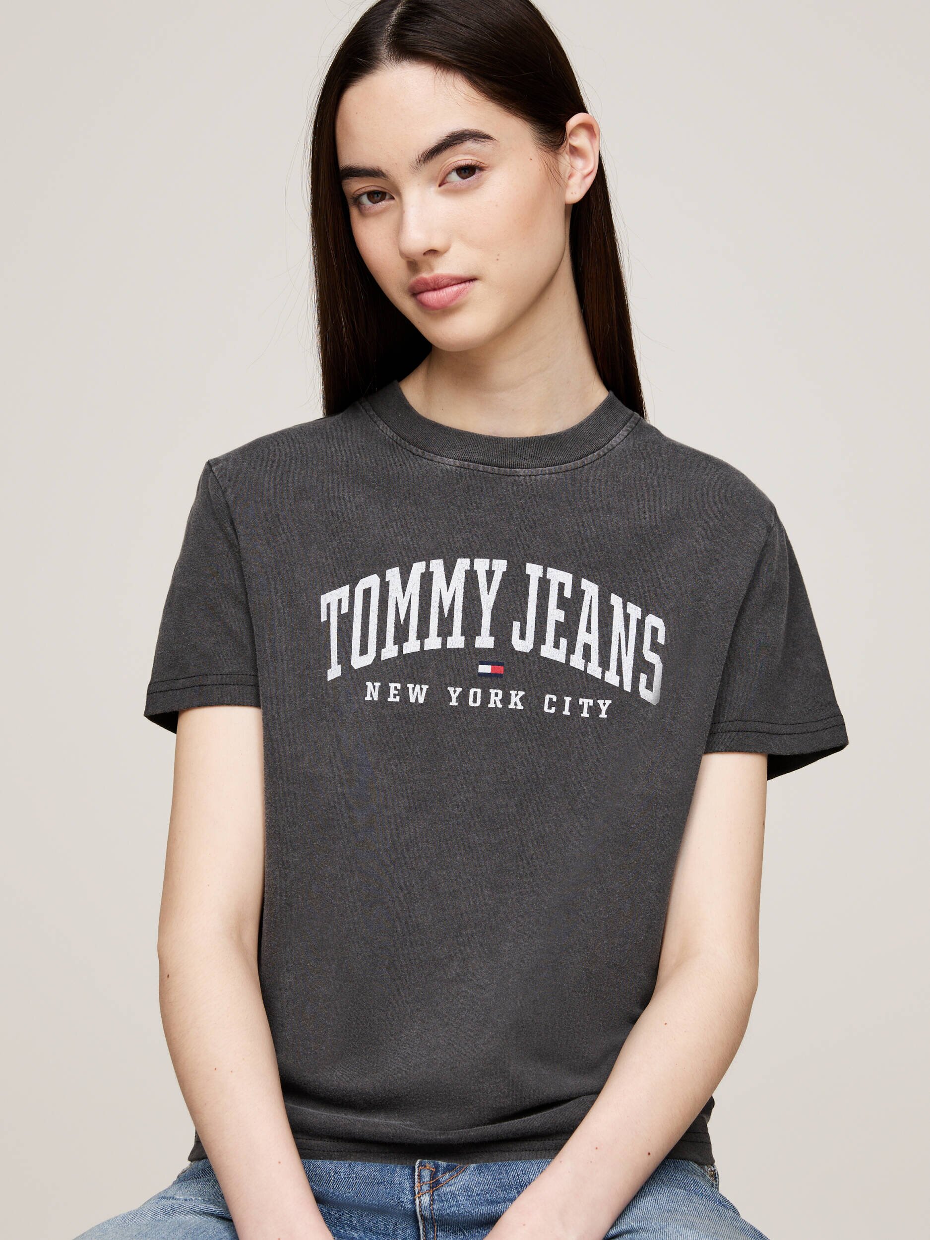 Tommy Jeans Tricou VARSITY | Regular Fit