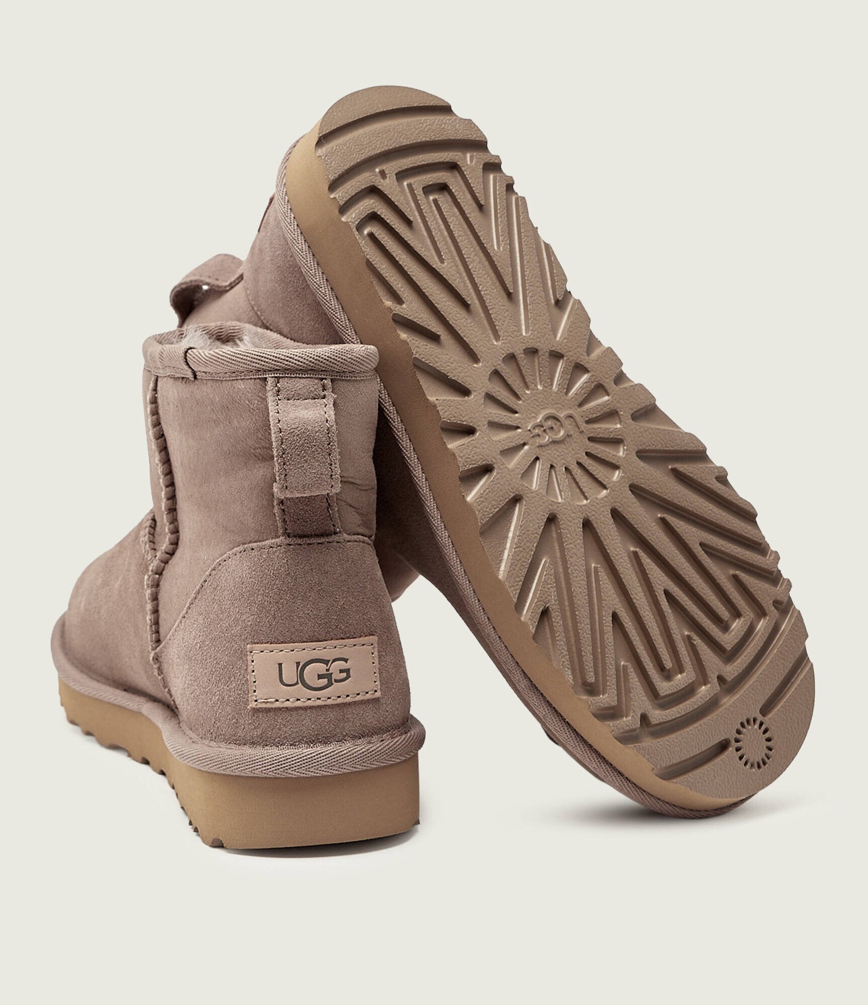 UGG Bocanci Classic Mini II | piele întoarsă