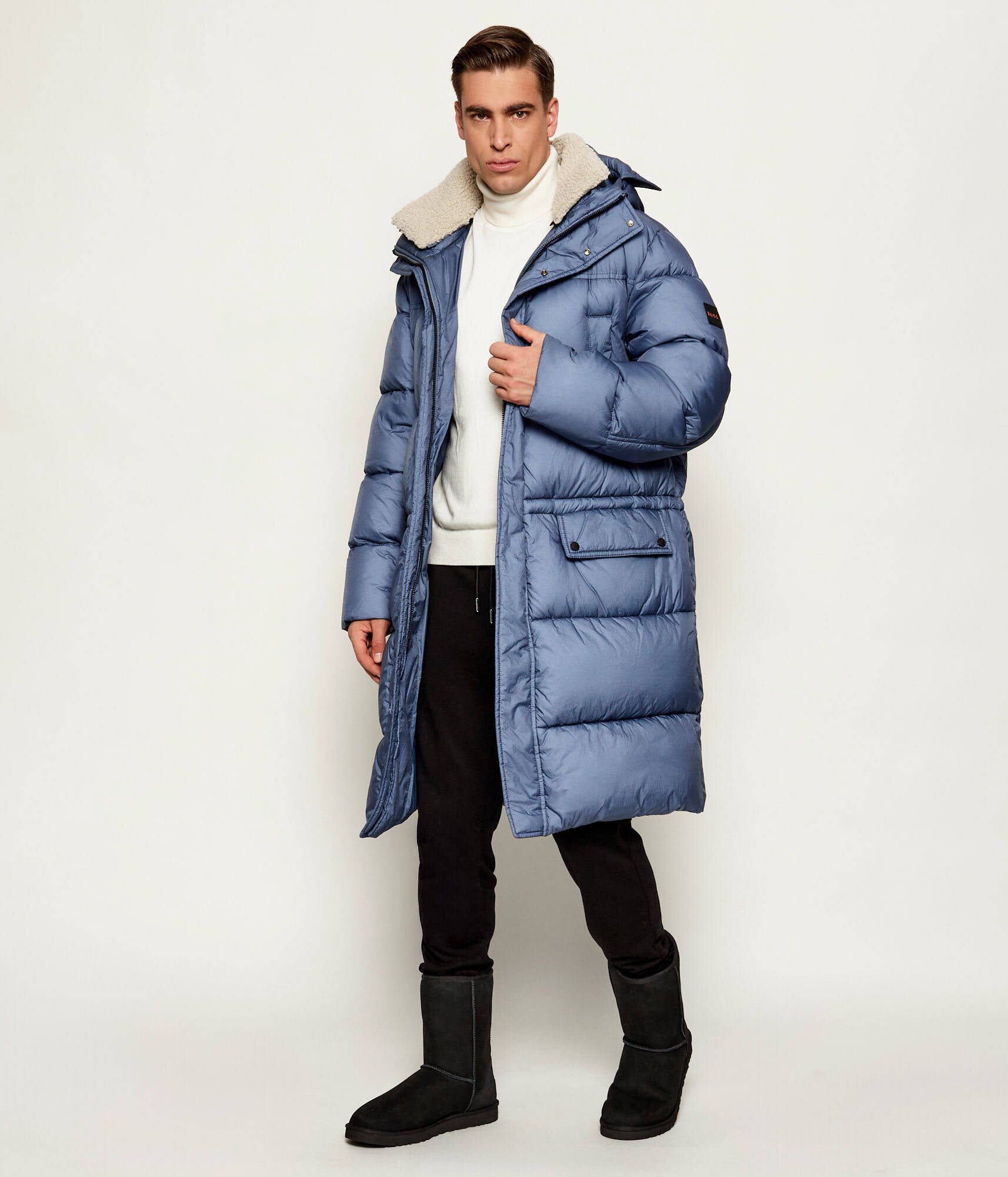 UGG Bocanci CLASSIC | piele întoarsă