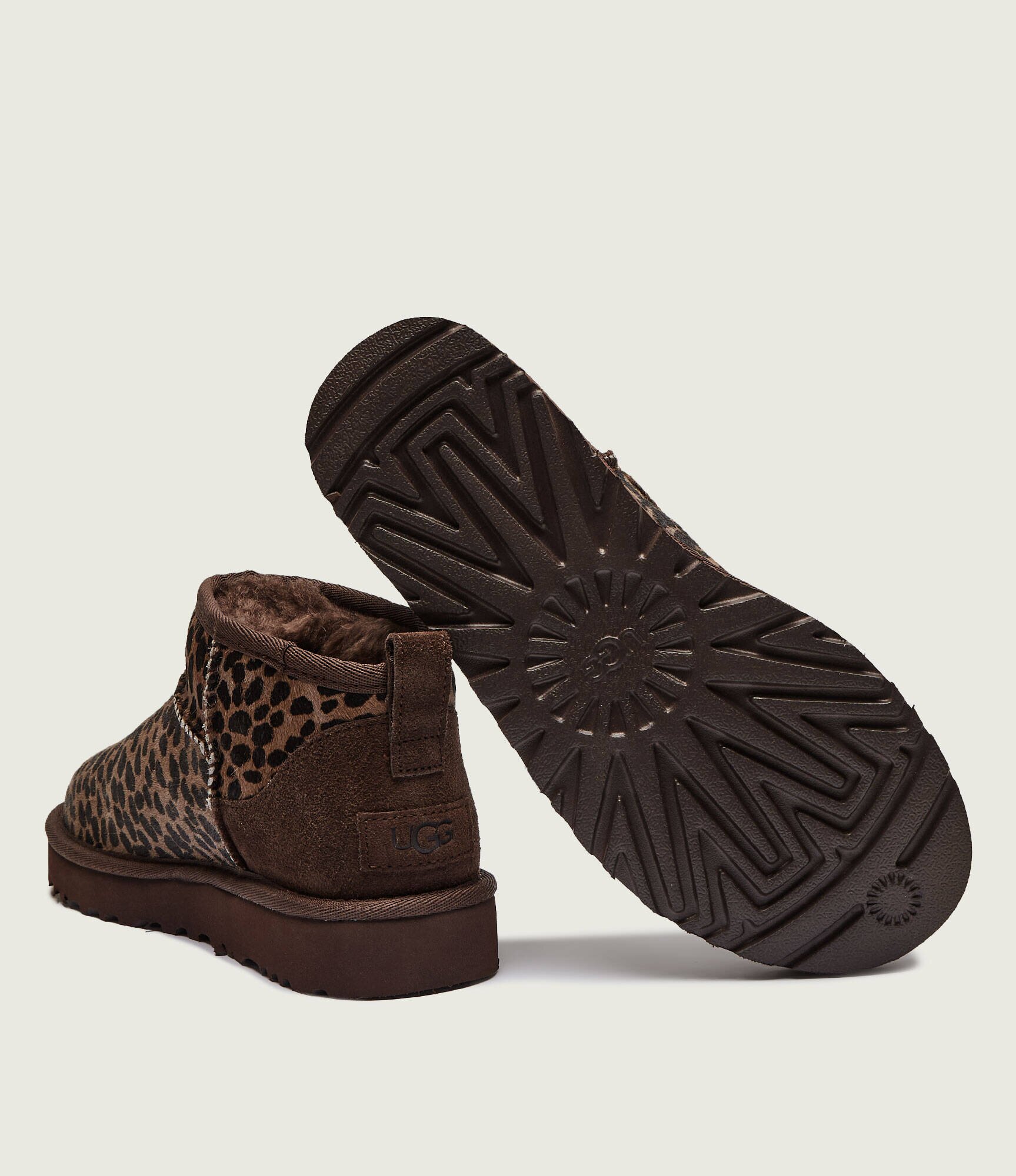 UGG Bocanci Classic Ultra Mini Caspian cu adaos de lână