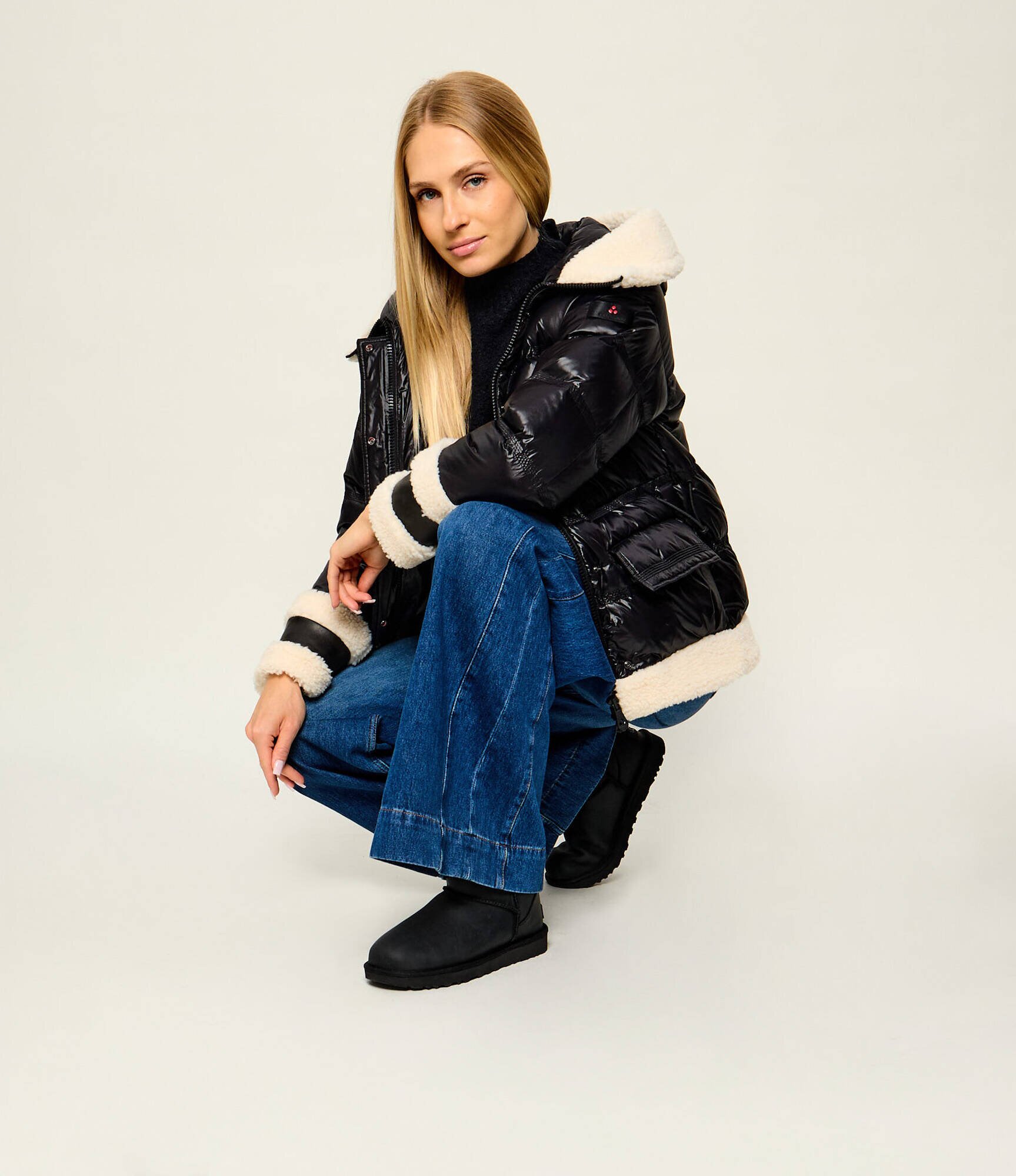 UGG Bocanci Classic Ultra Mini | piele