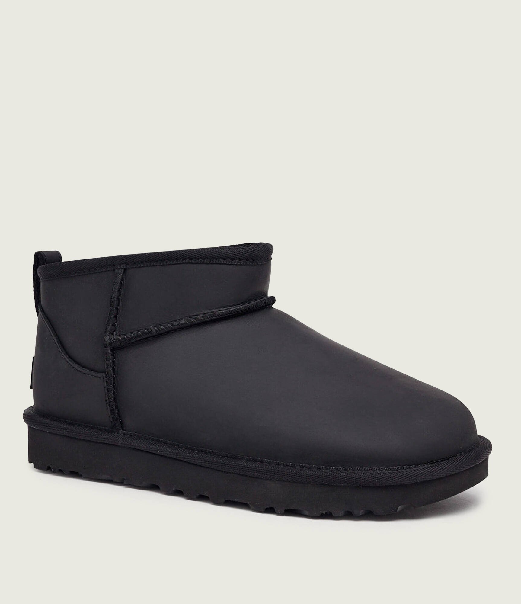UGG Bocanci Classic Ultra Mini | piele