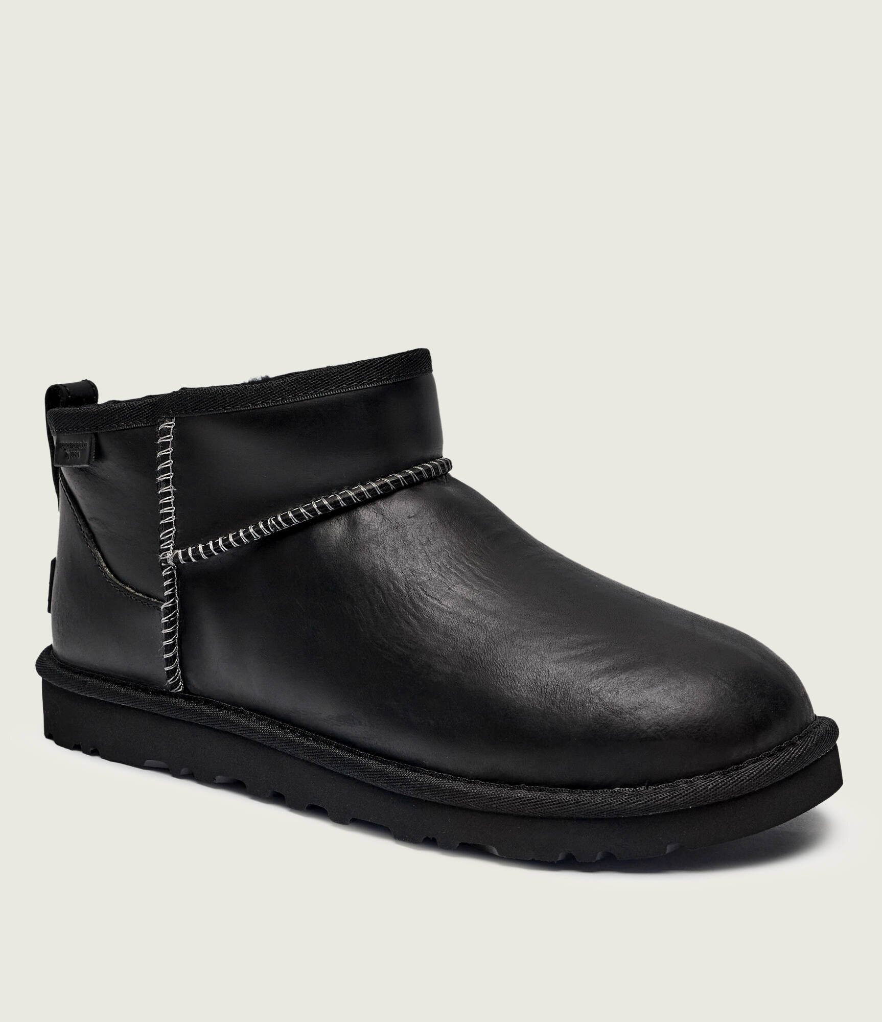 UGG Bocanci Classic Ultra Mini | piele