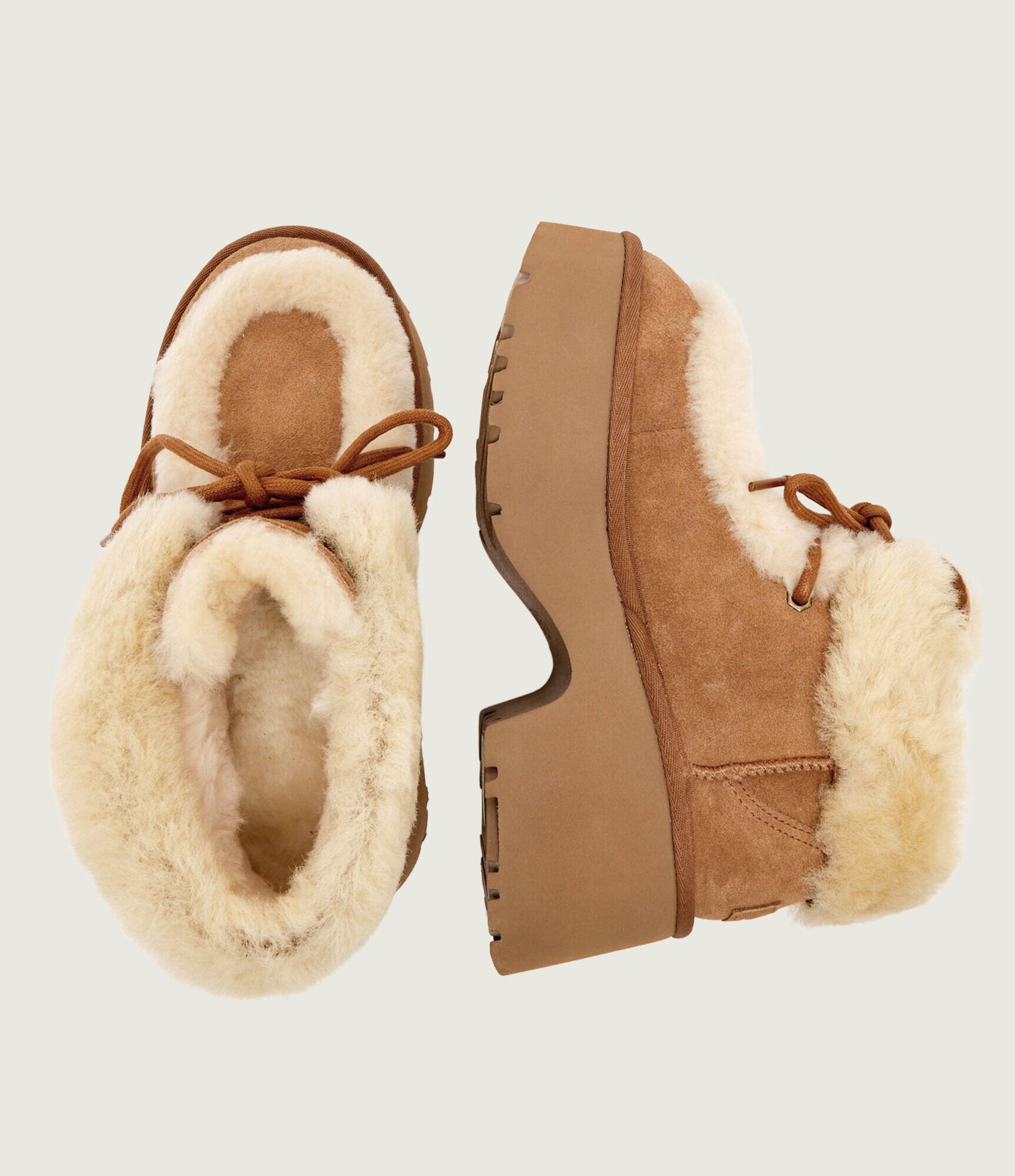 UGG Bocanci Esmee | shearling | zamsz
