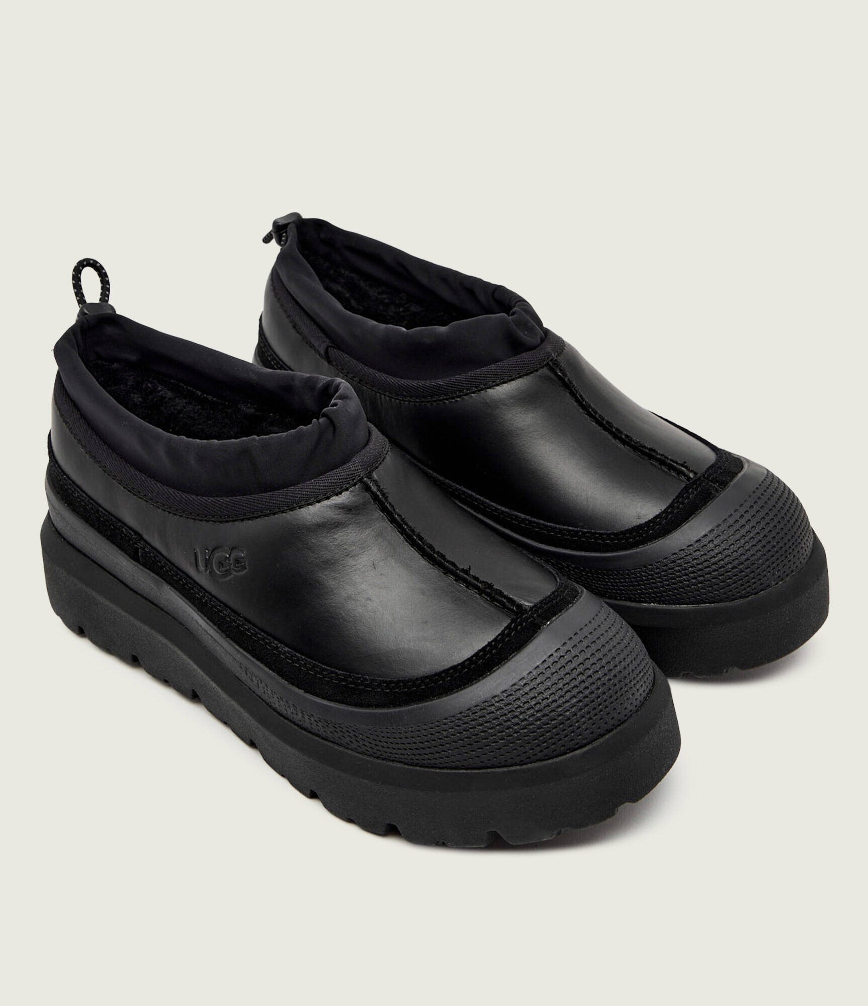 UGG Bocanci M TASMAN cu adaos de piele