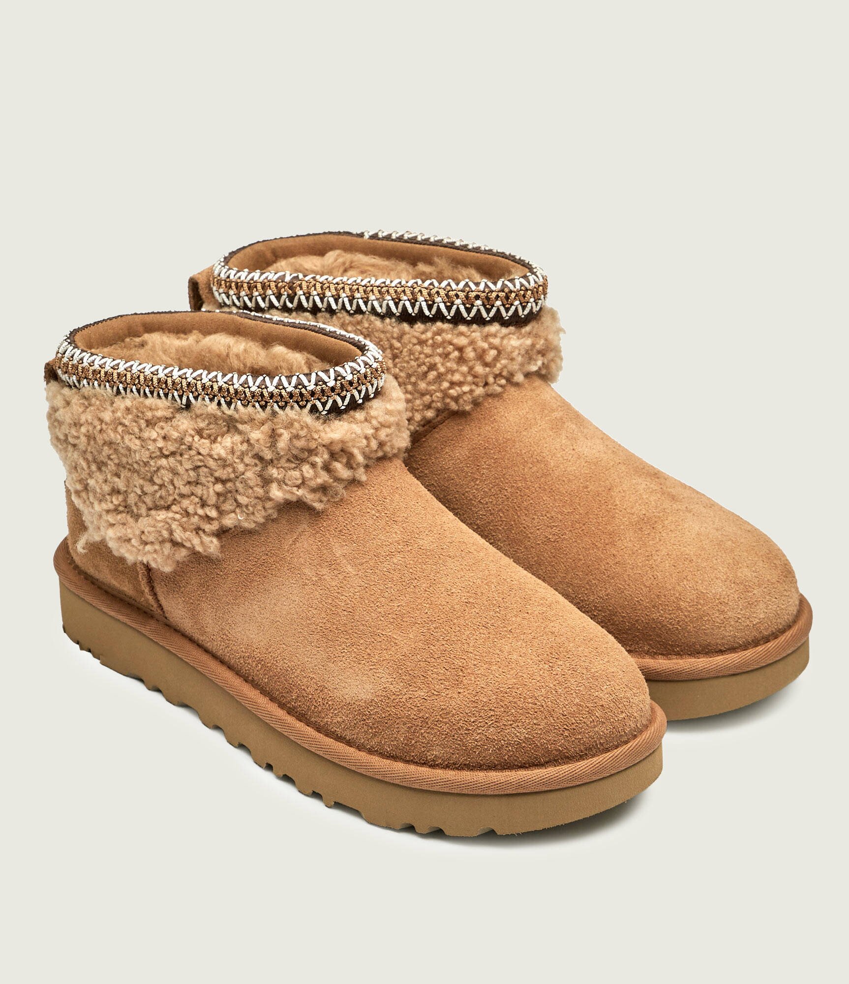 UGG Bocanci Maxi Curly | shearling | zamsz