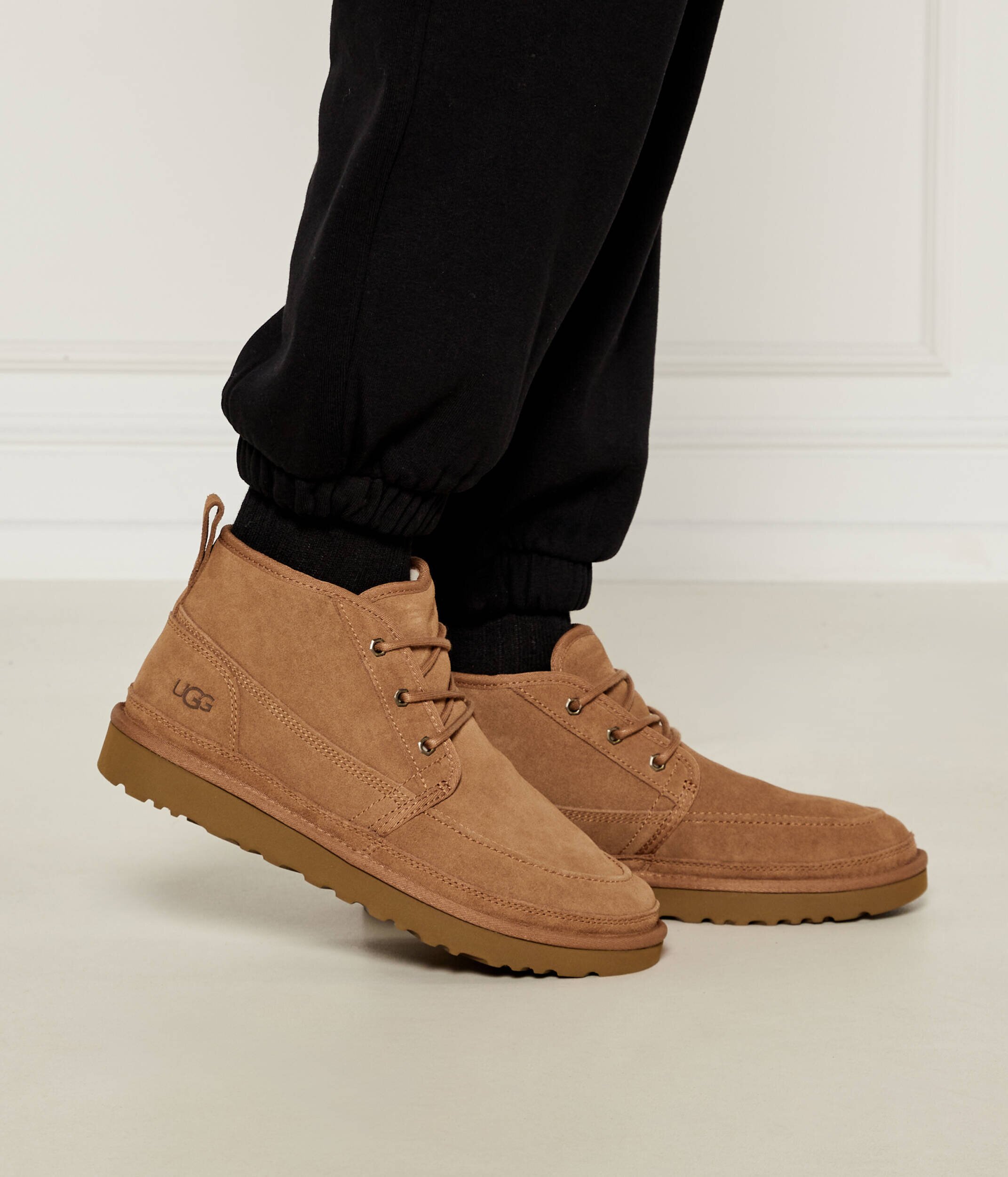 UGG Bocanci NEUMEL MOC