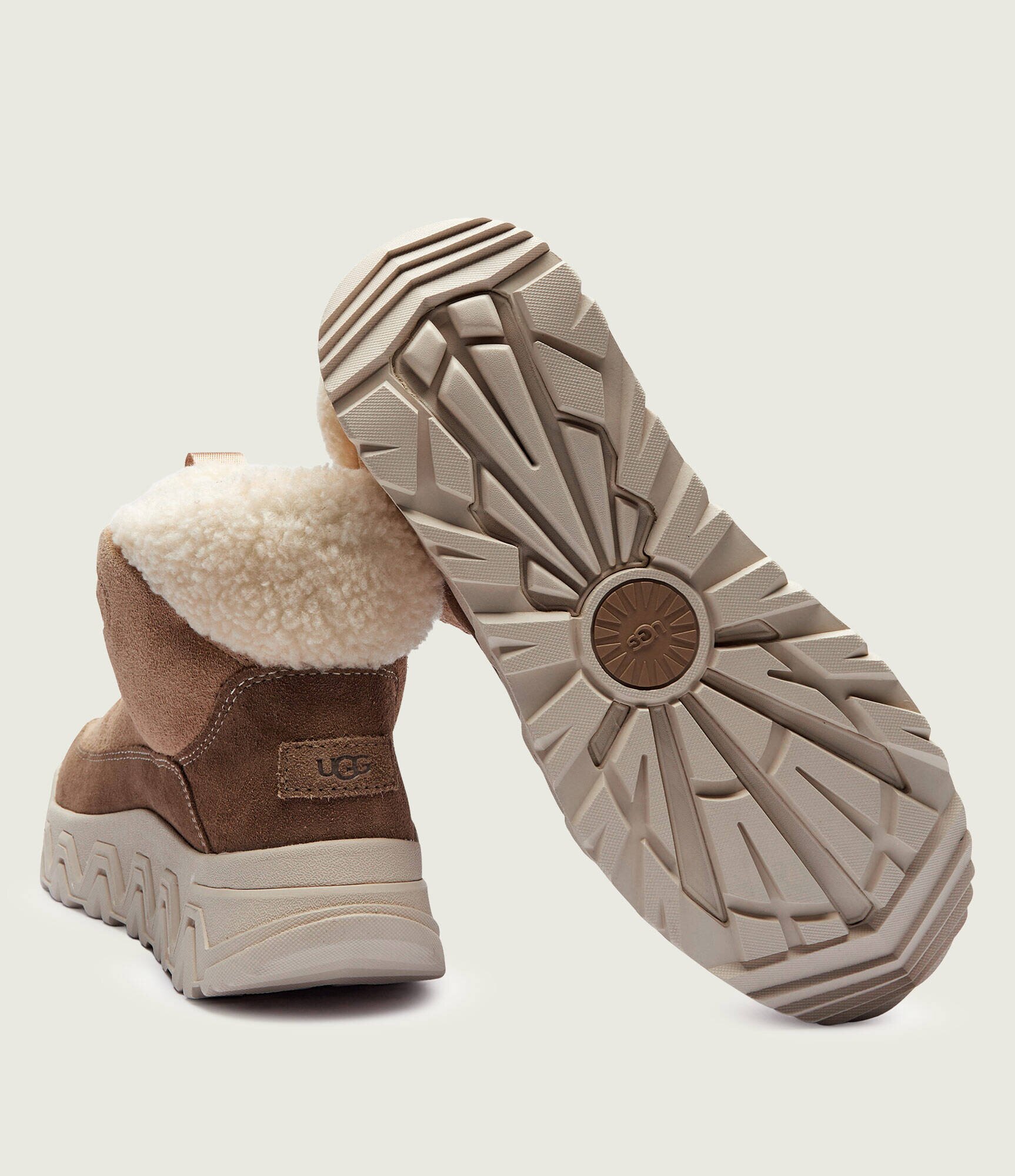 UGG Bocanci TERRETRAIL | shearling | zamsz