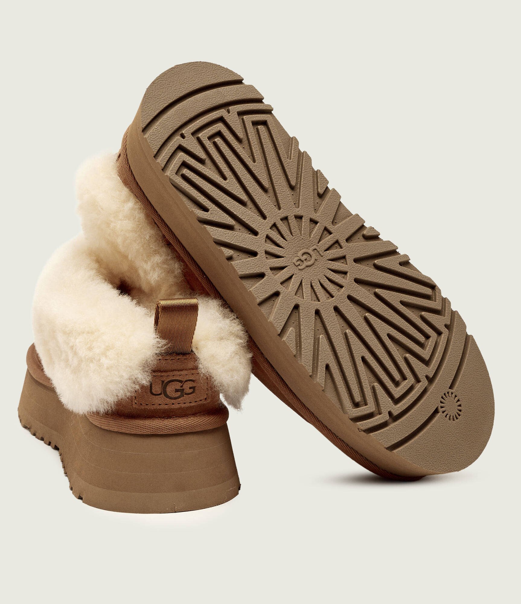 UGG Bocanci W TAZZELLE | shearling | zamsz