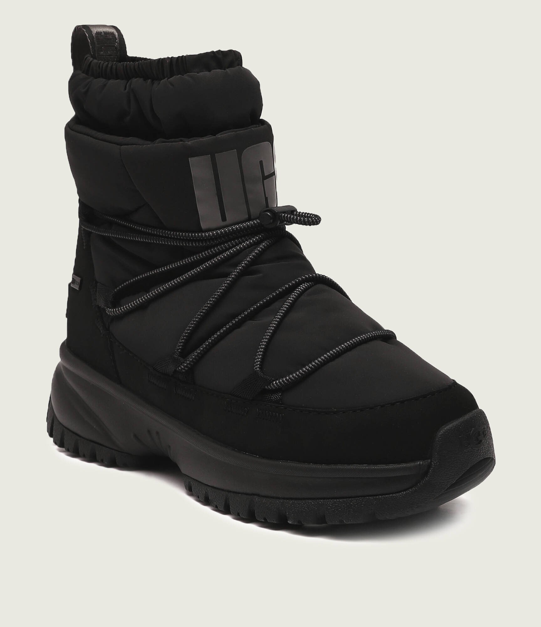 UGG Bocanci Yose Puffer Mid | lână