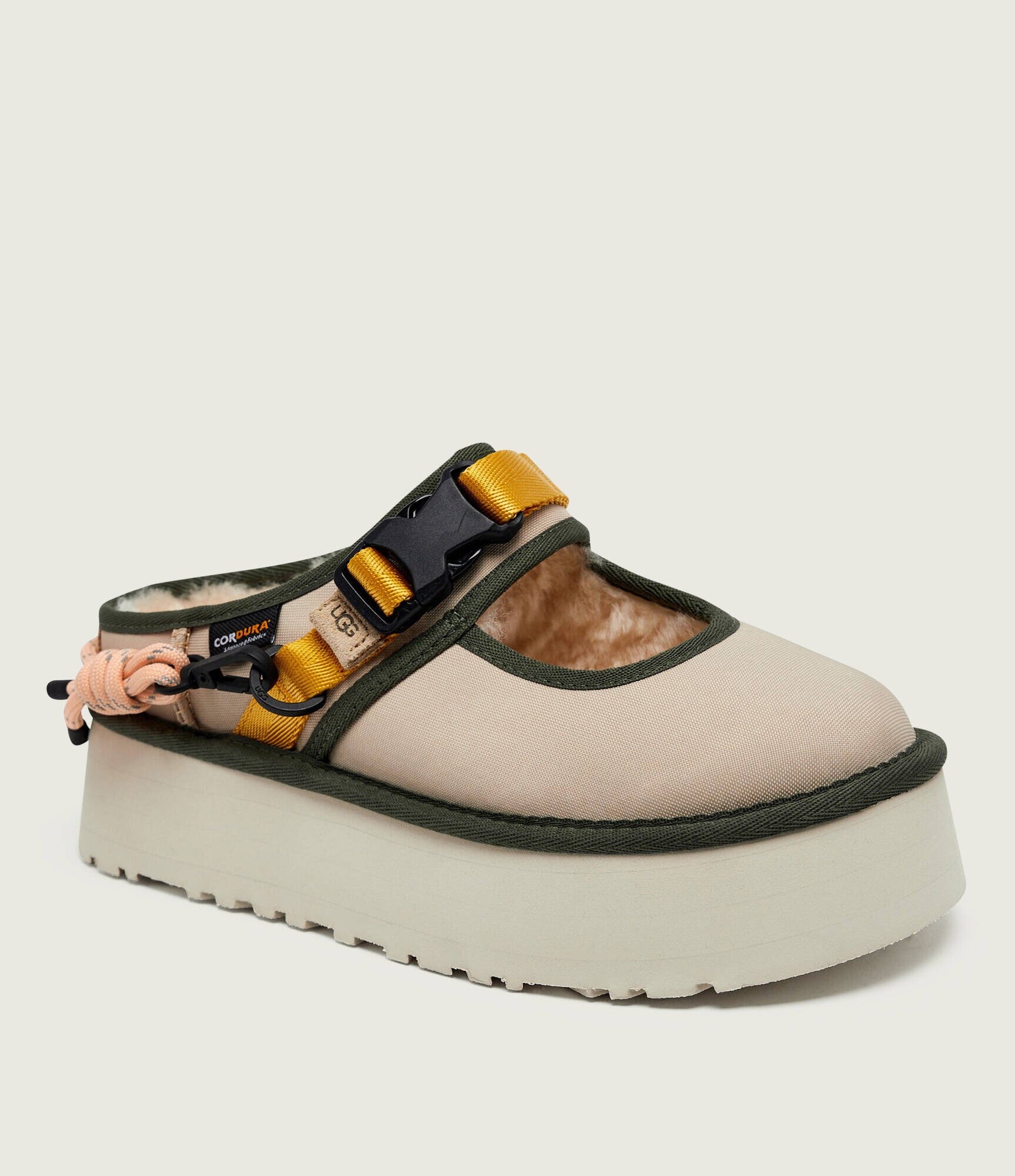 UGG Căptușite mules (încălțăminte) BEA MARY JANE WILDWOOD cu adaos de lână | CORDURA