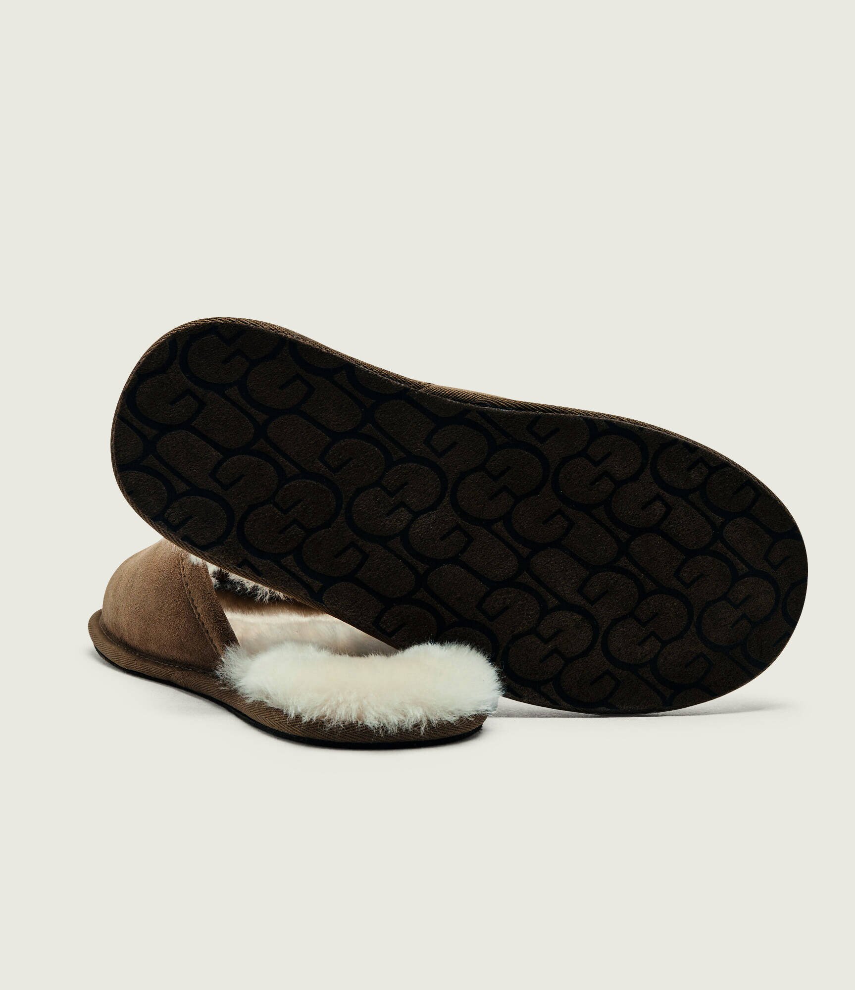 UGG Căptușite papuci de casă M Scuff | piele întoarsă (zamsz) | cu adaos de lână
