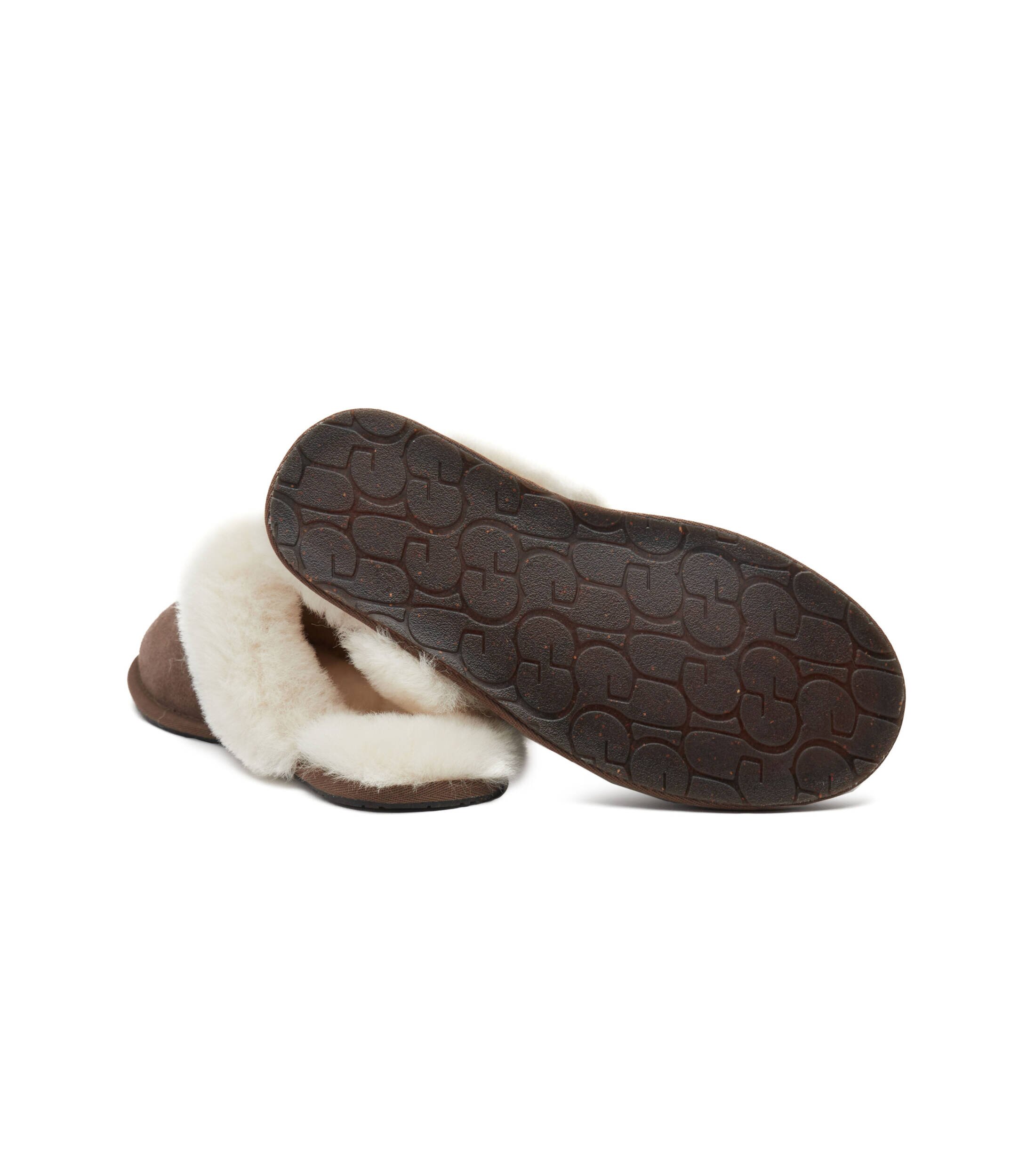 UGG Căptușite papuci de casă W Scuffette II cu adaos de lână | shearling | piele întoarsă