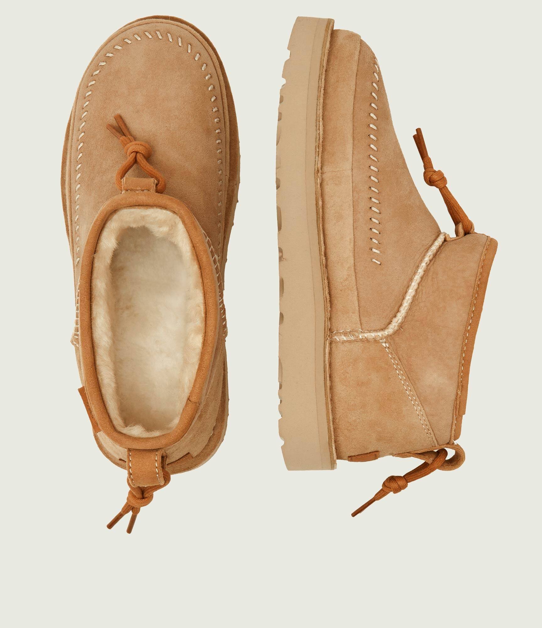 UGG De piele bocanci W ULTRA MINI CRAFTED REGENERATE cu adaos de lână