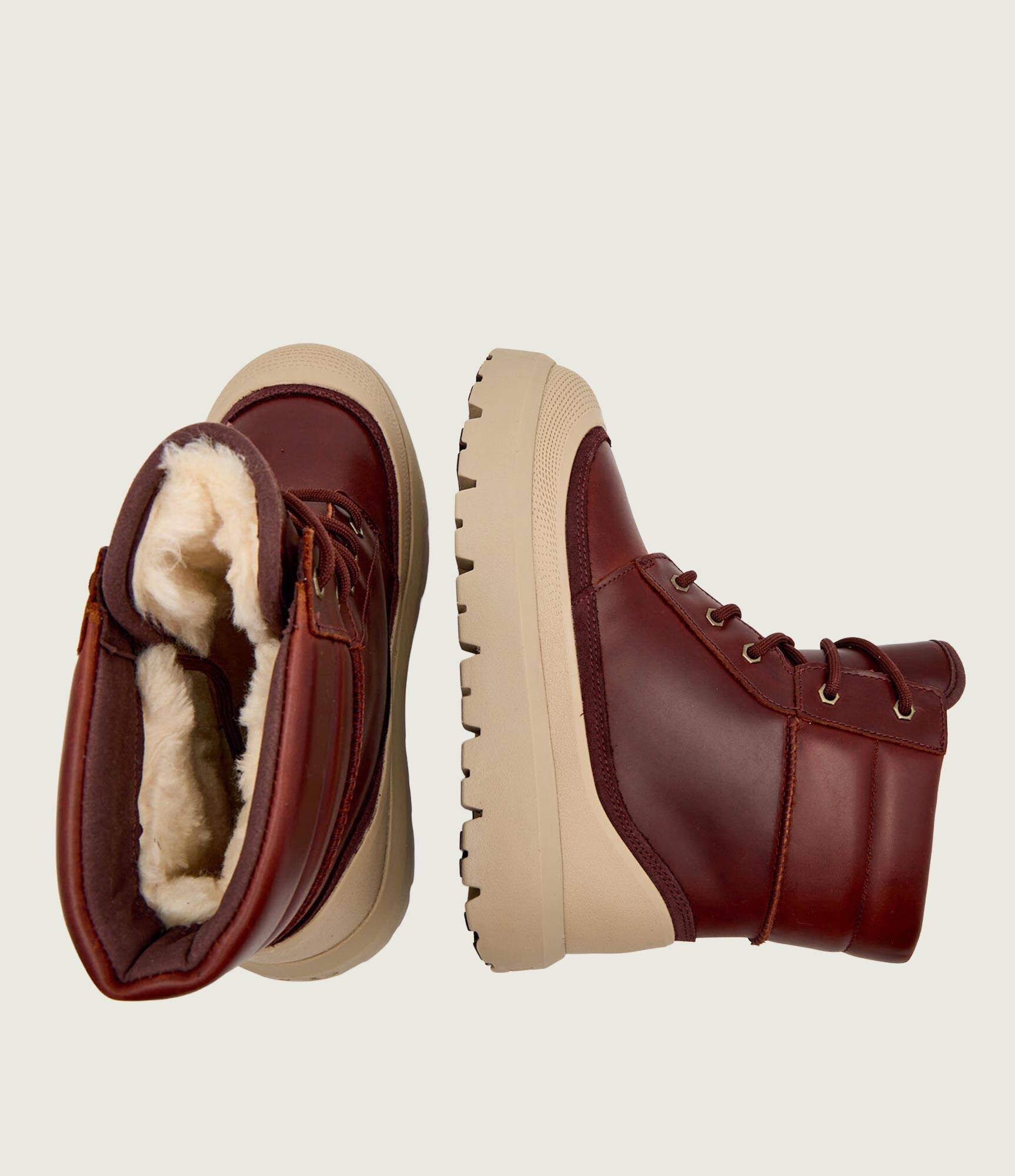 UGG De piele încălțăminte înaltă M NEUMEL HIGH WEATHER HYBRID cu adaos de lână