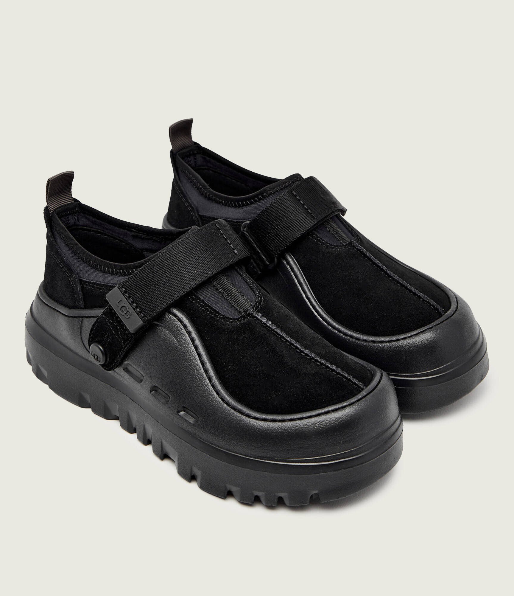 UGG Pantofi M PEAKMOD LOWCUT | piele întoarsă