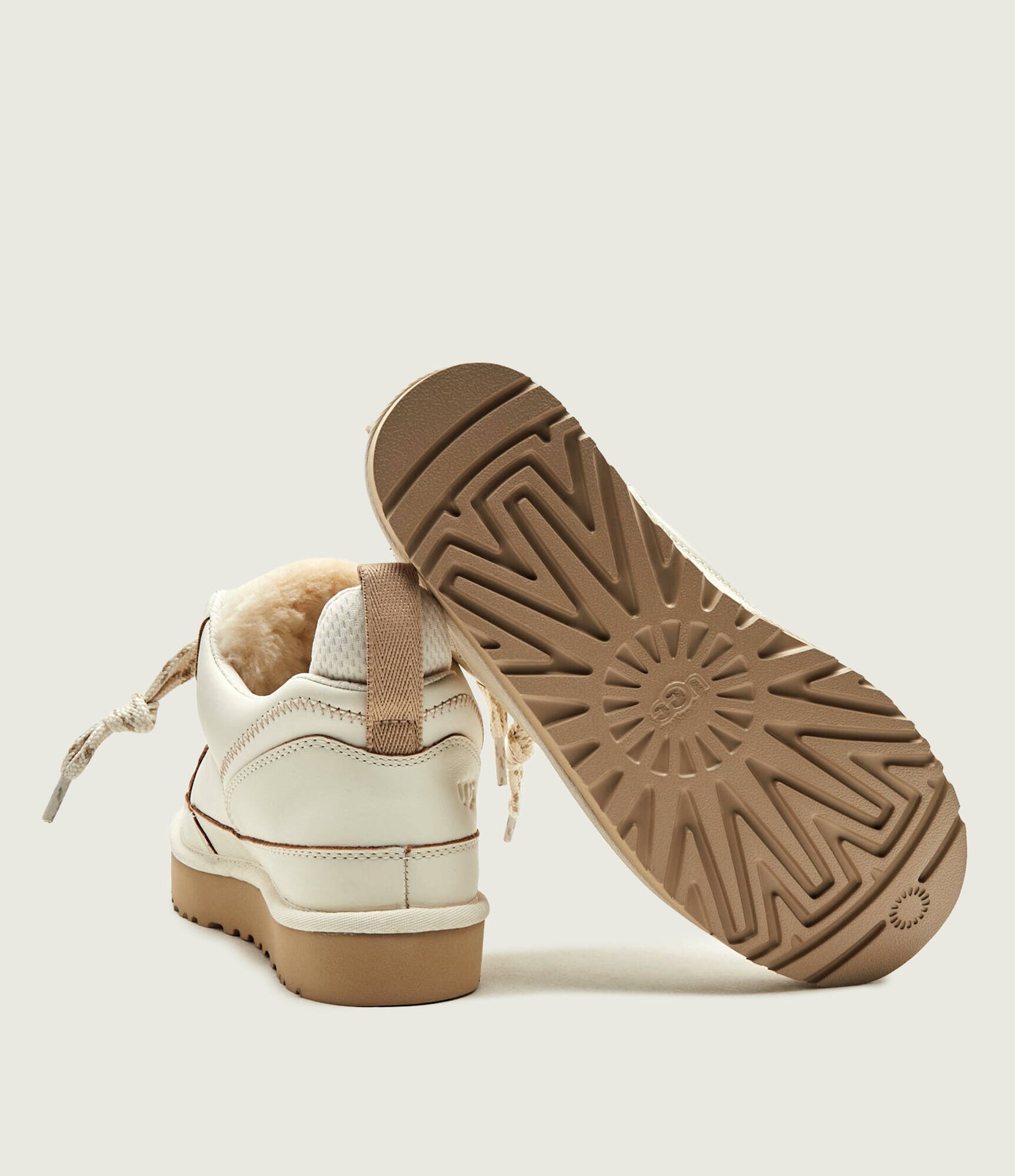 UGG Teniși din piele M Lowmel Contrast | shearling