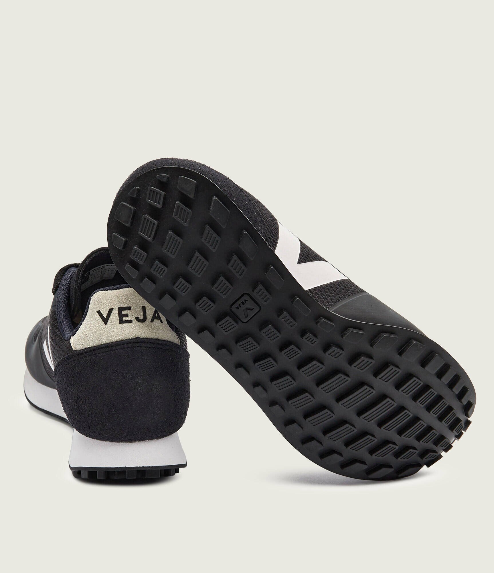 Veja Sneakers SDU-B