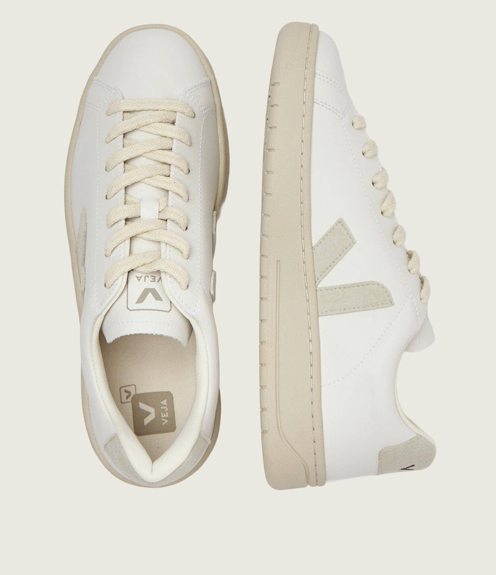 Veja Sneakers URCA CWL