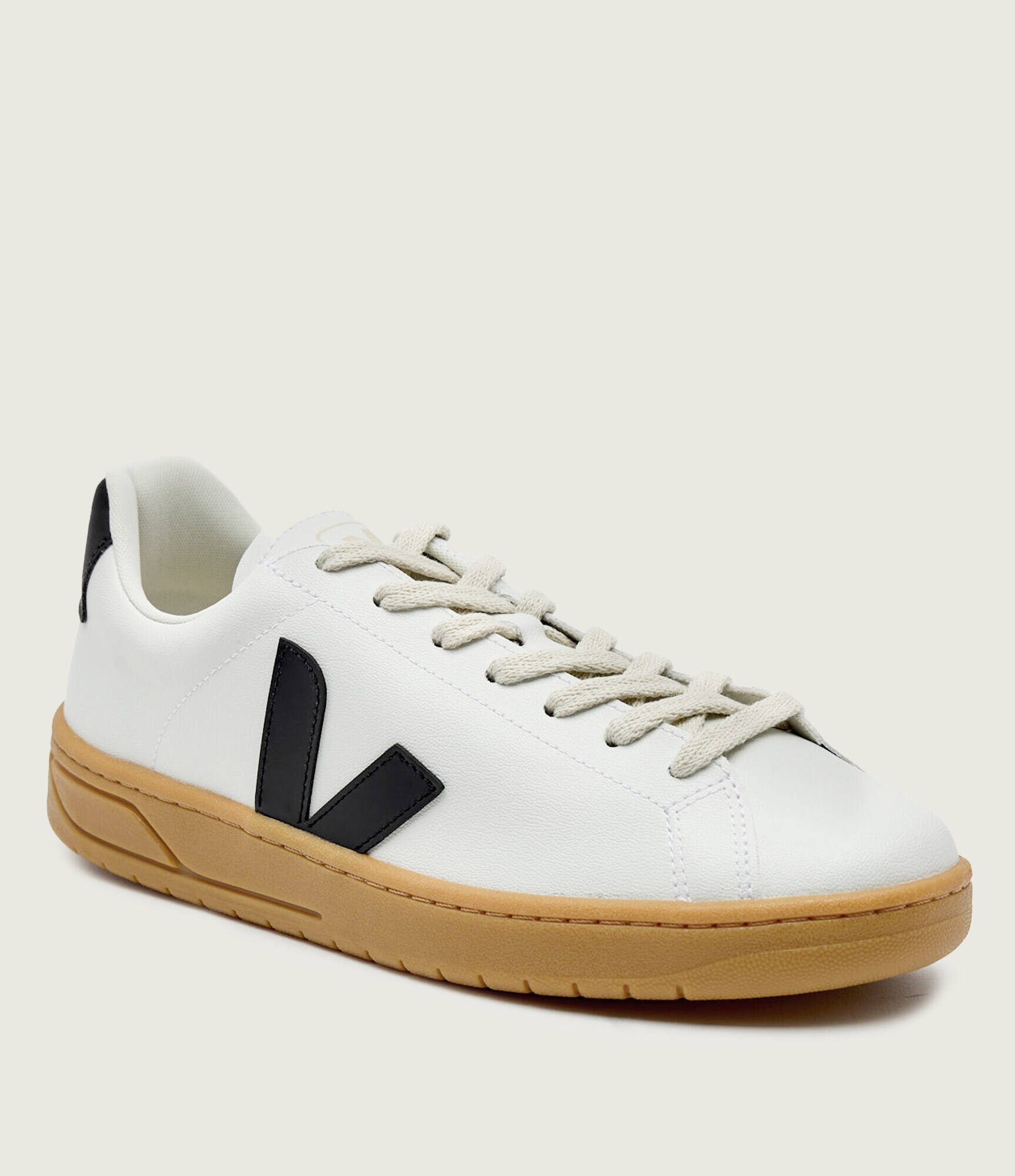 Veja Sneakers URCA CWL