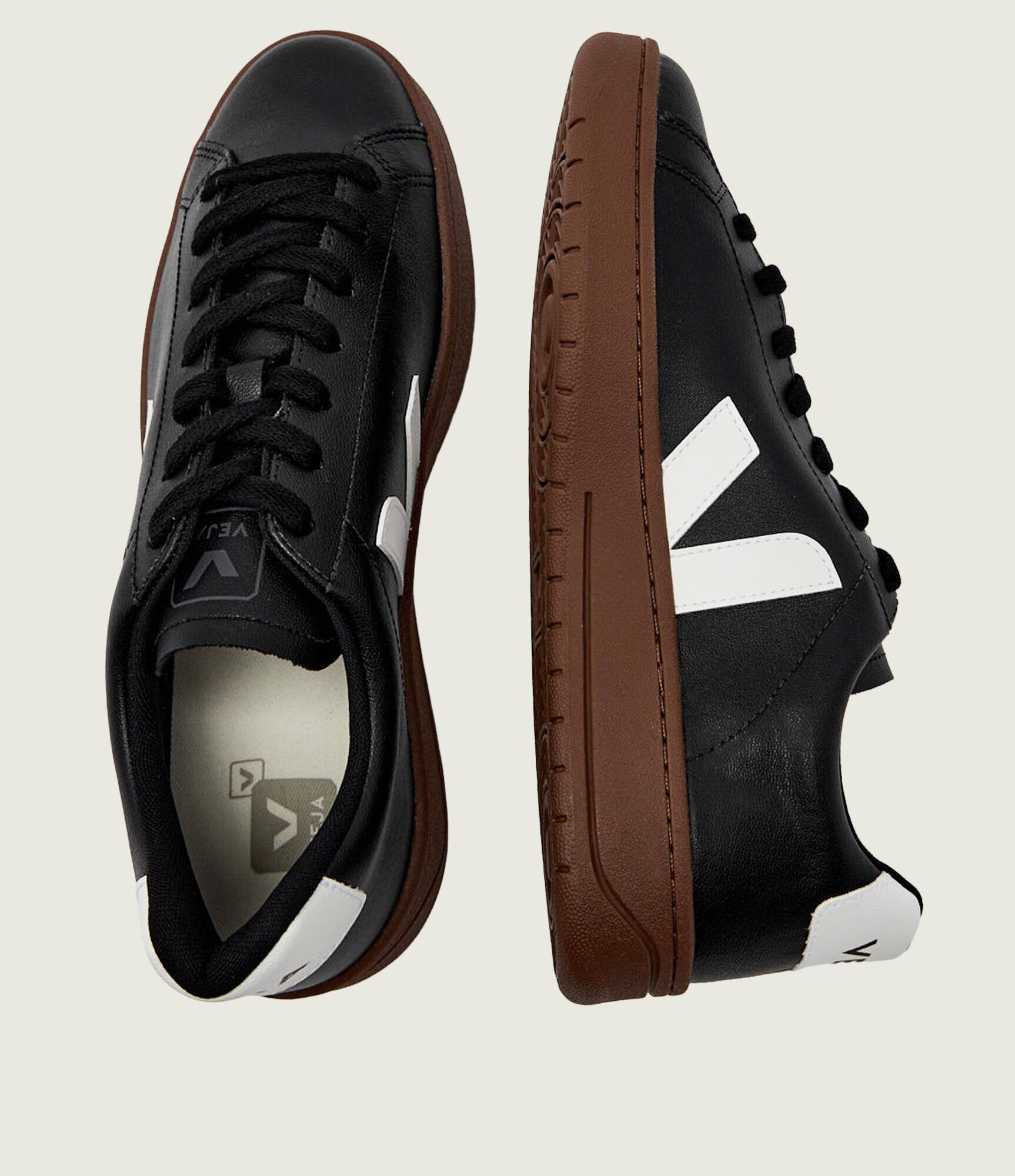 Veja Sneakers URCA CWL