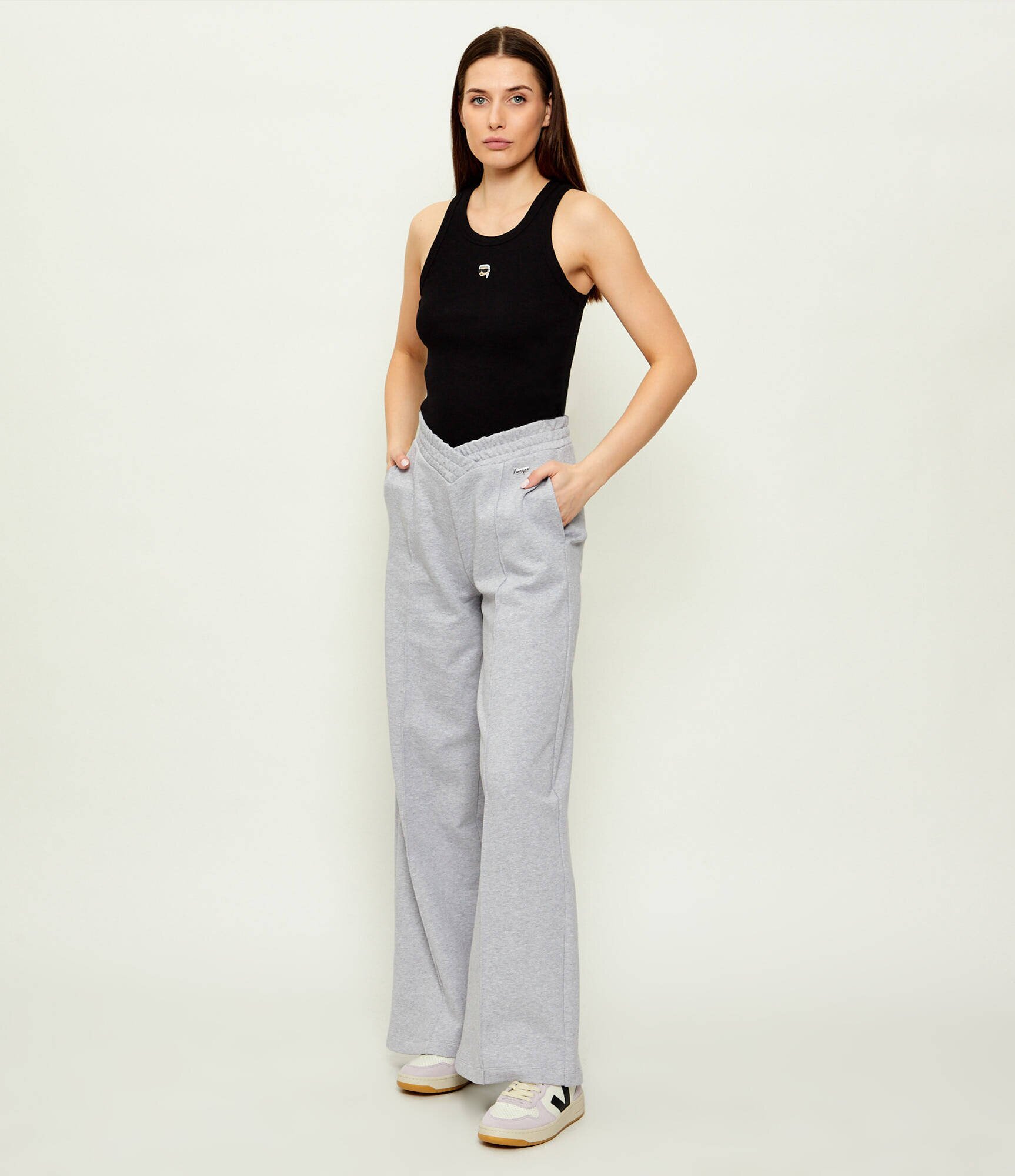 Veja Sneakers V-10 cu adaos de piele
