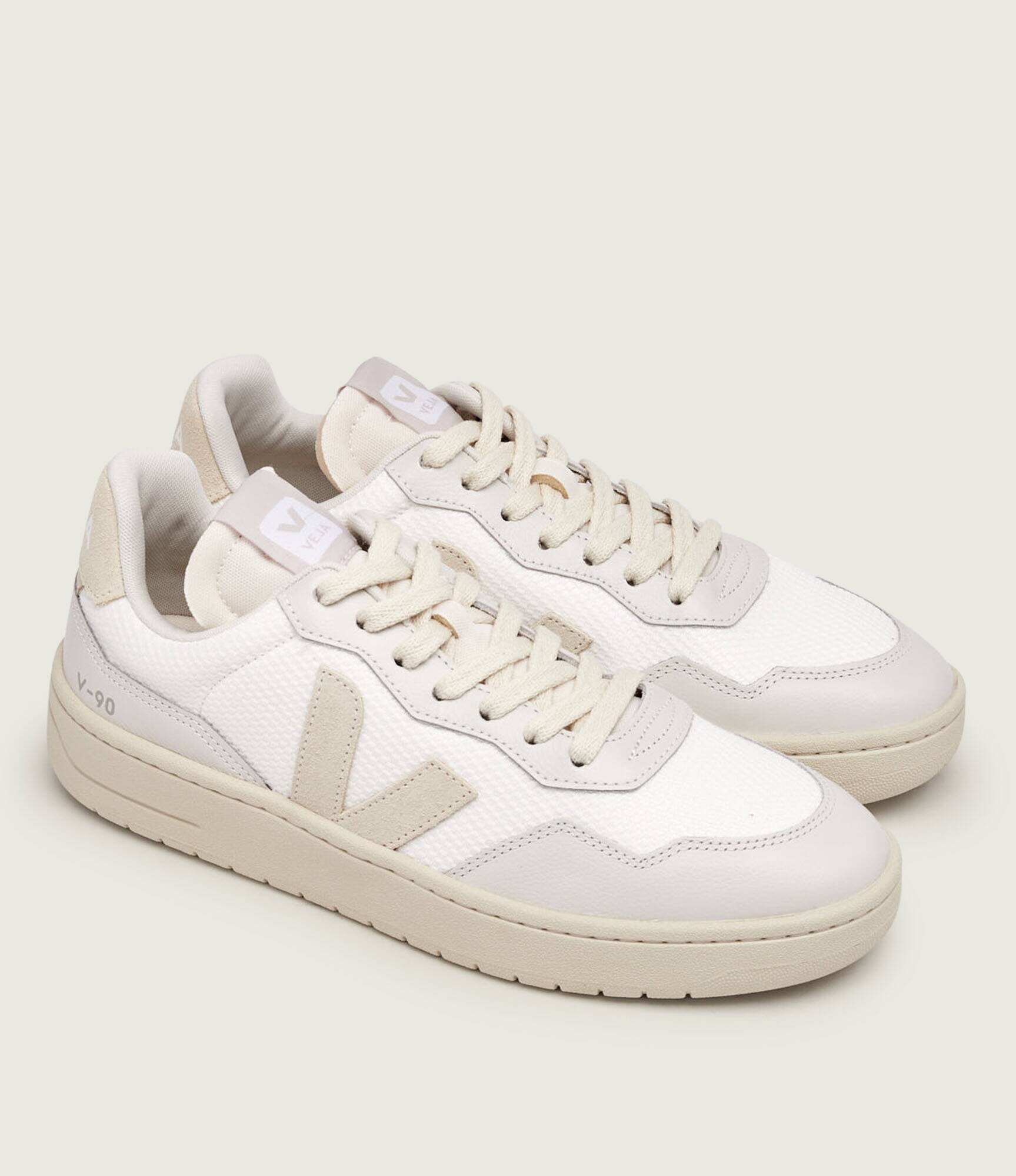 Veja Sneakers V-90 B-Mesh cu adaos de piele