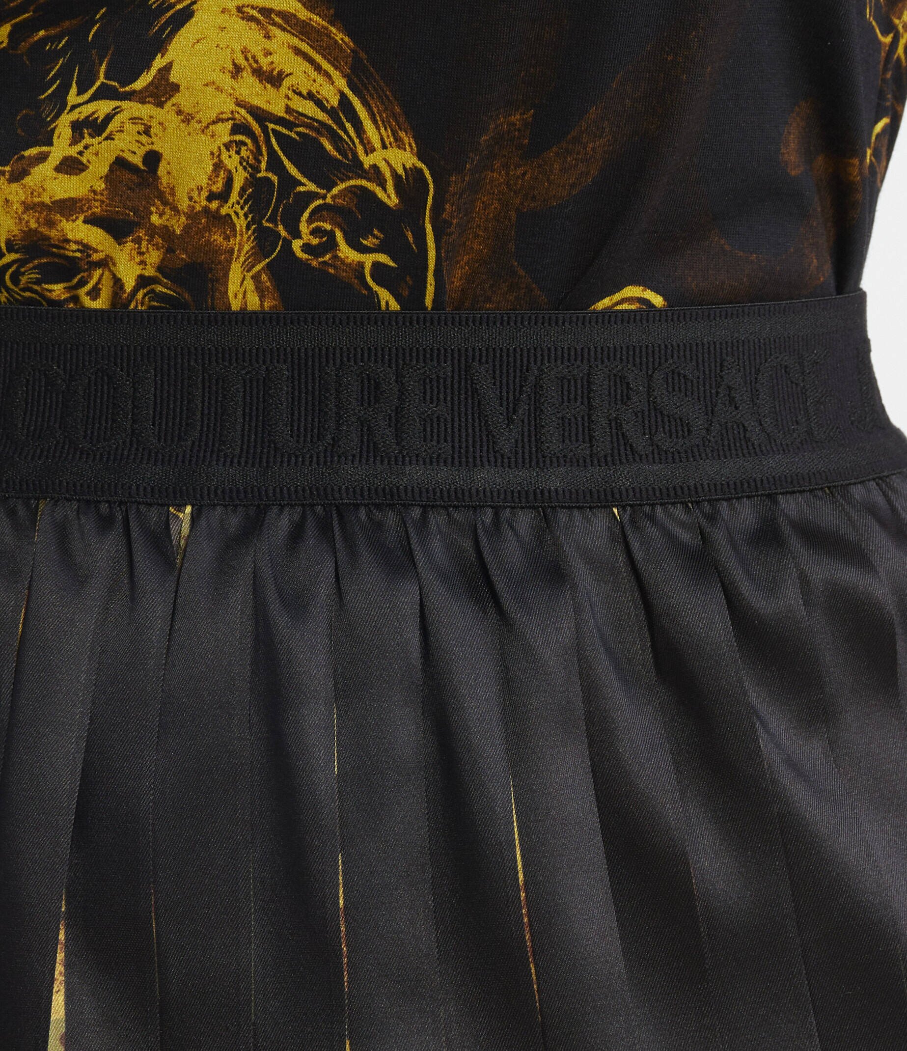 Versace Jeans Couture De satin fustă