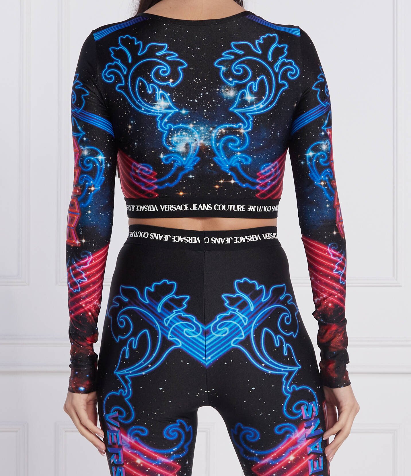 Versace Jeans Couture Top | Cropped Fit