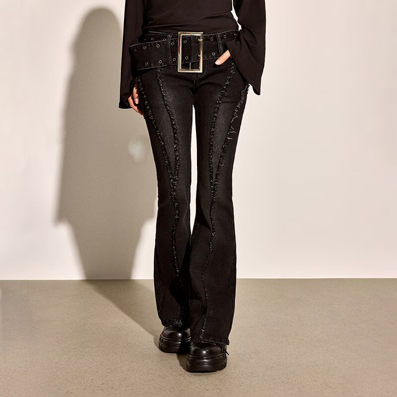 House Pantaloni cu curea
