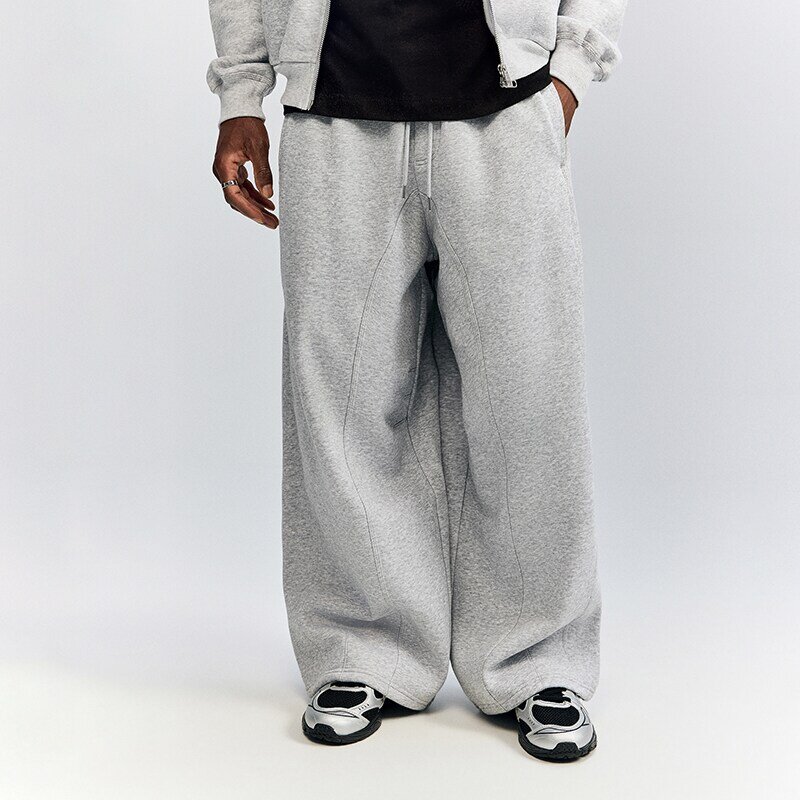 House Pantaloni de trening cu imprimeu