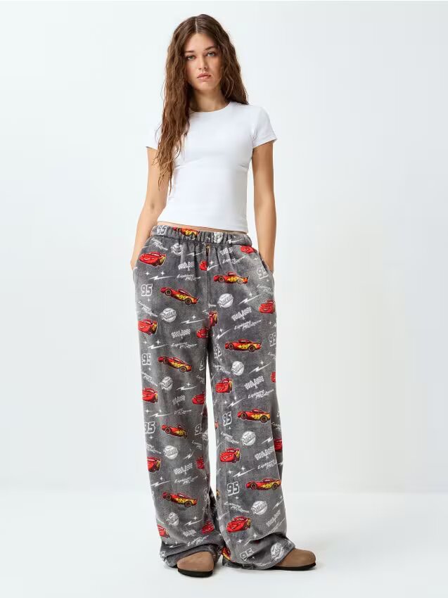 House Pantaloni Largi Cars