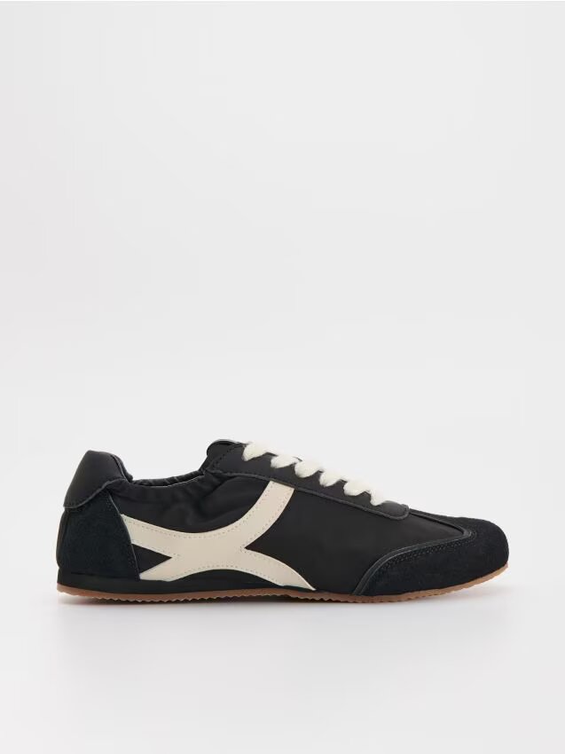 House Pantofi sport