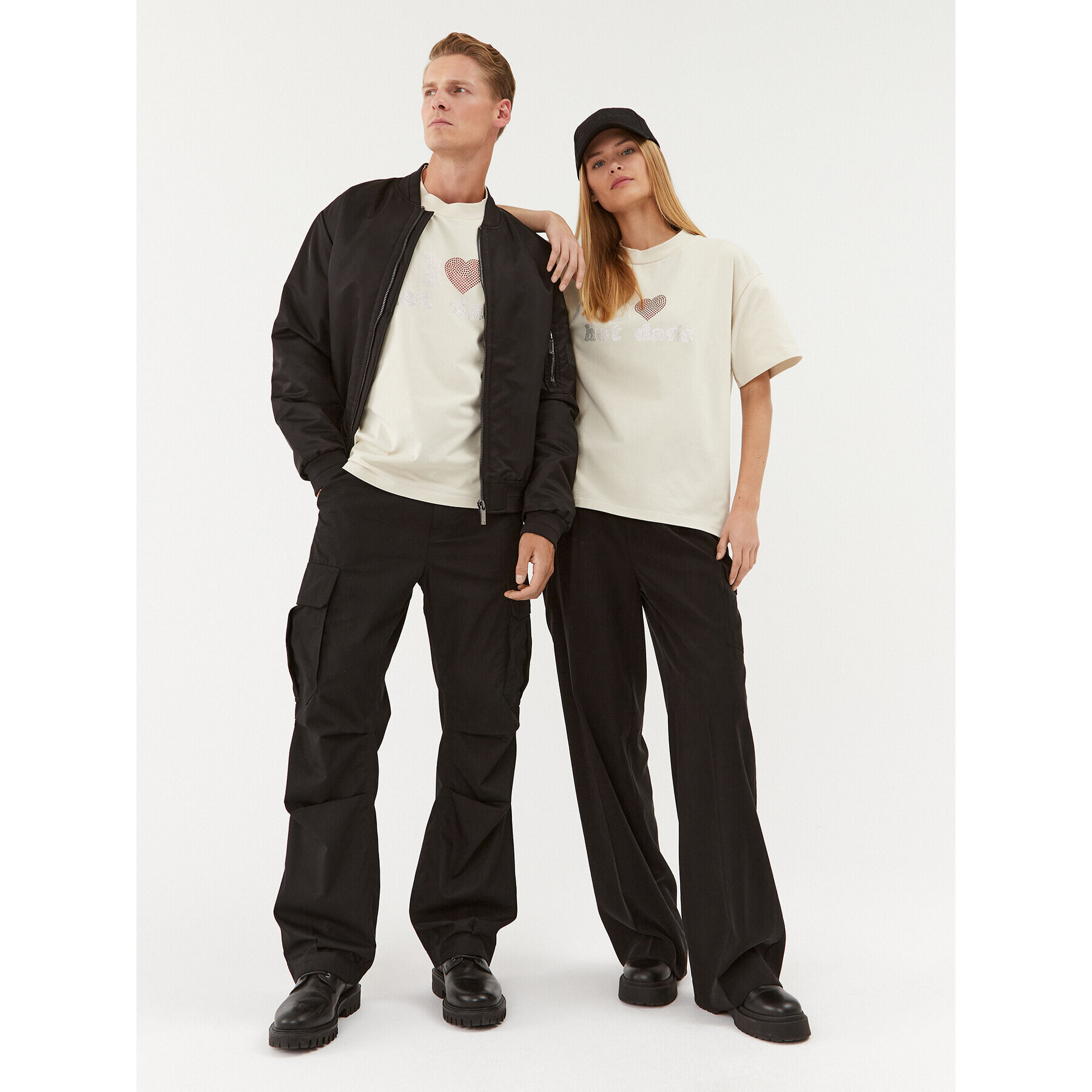 2005 Tricou Hot Dads Bej Oversize - Pled.ro