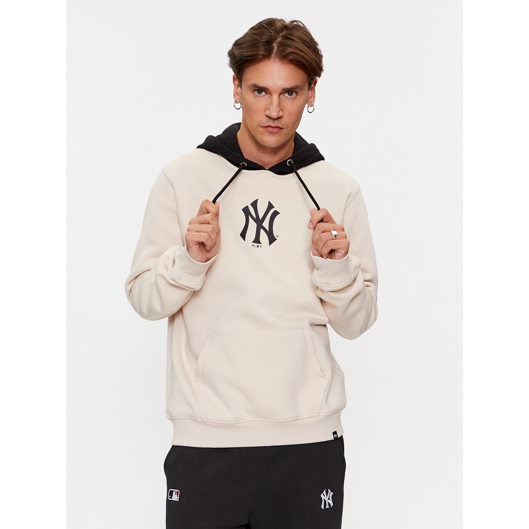 47 Brand Bluză New York Yankees BB017PEMTCB601204BN Écru Regular Fit - Pled.ro