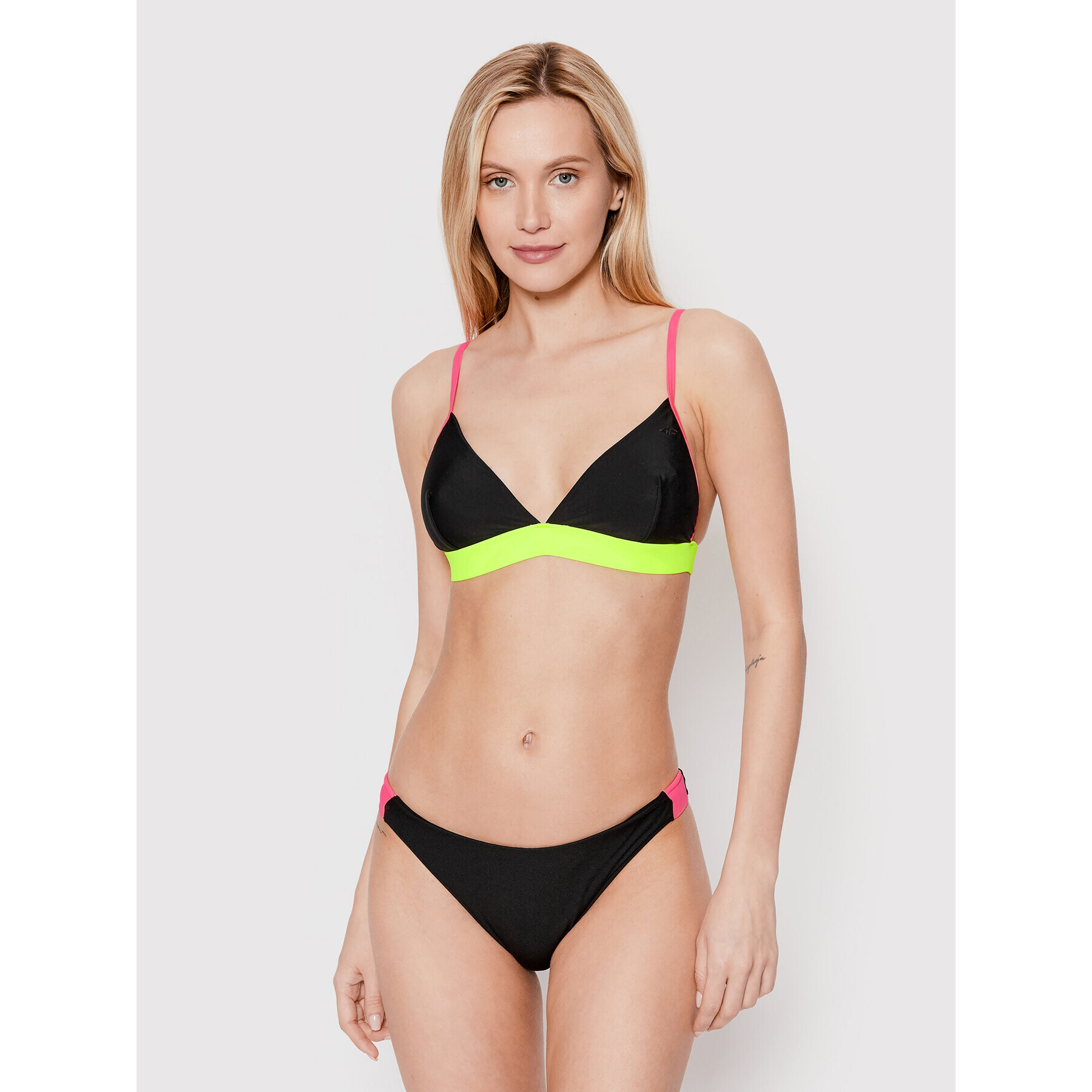 4F Bikini partea de jos H4L22-KOS003D Negru - Pled.ro