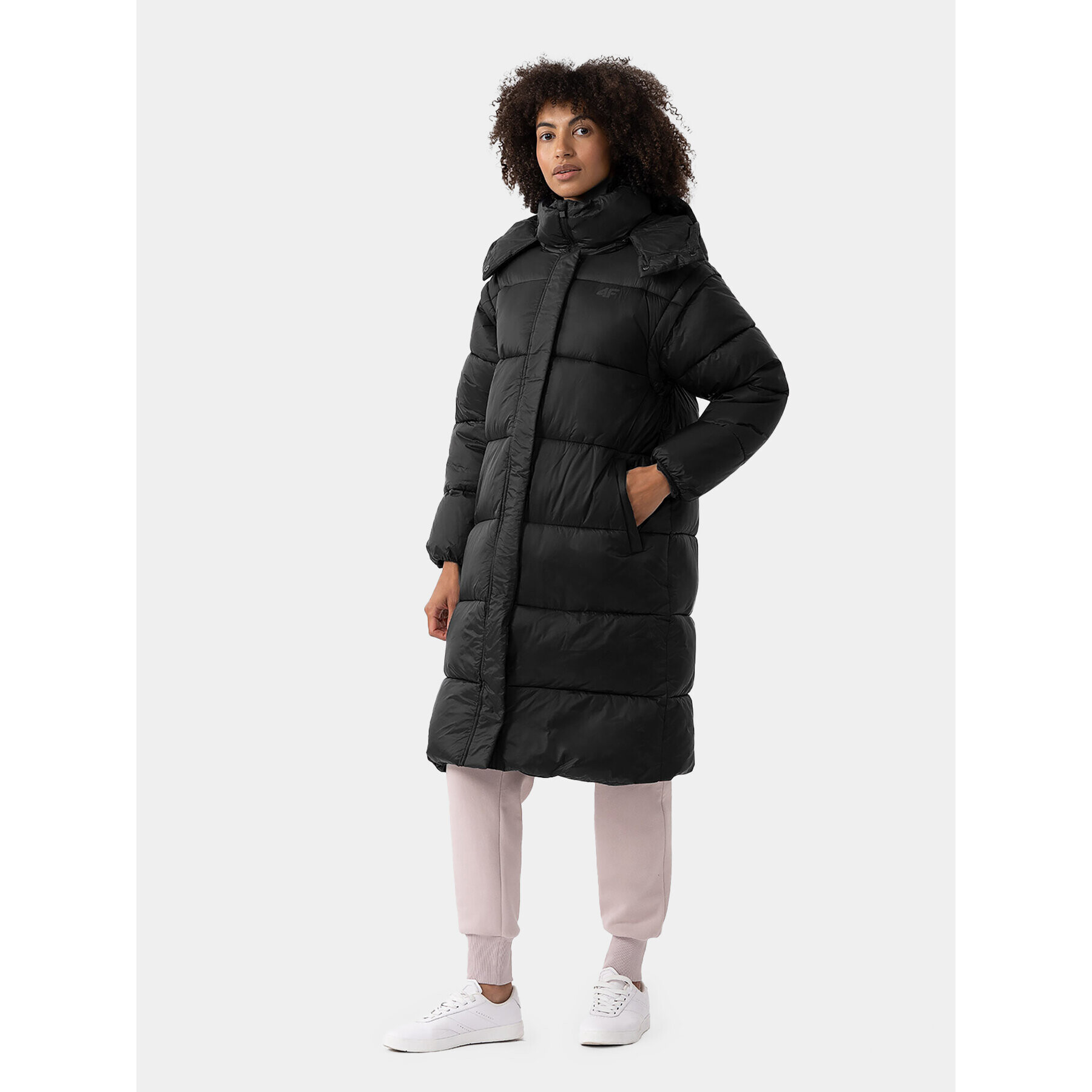 4F Geacă din puf AW23TDJAF238 Negru Regular Fit - Pled.ro