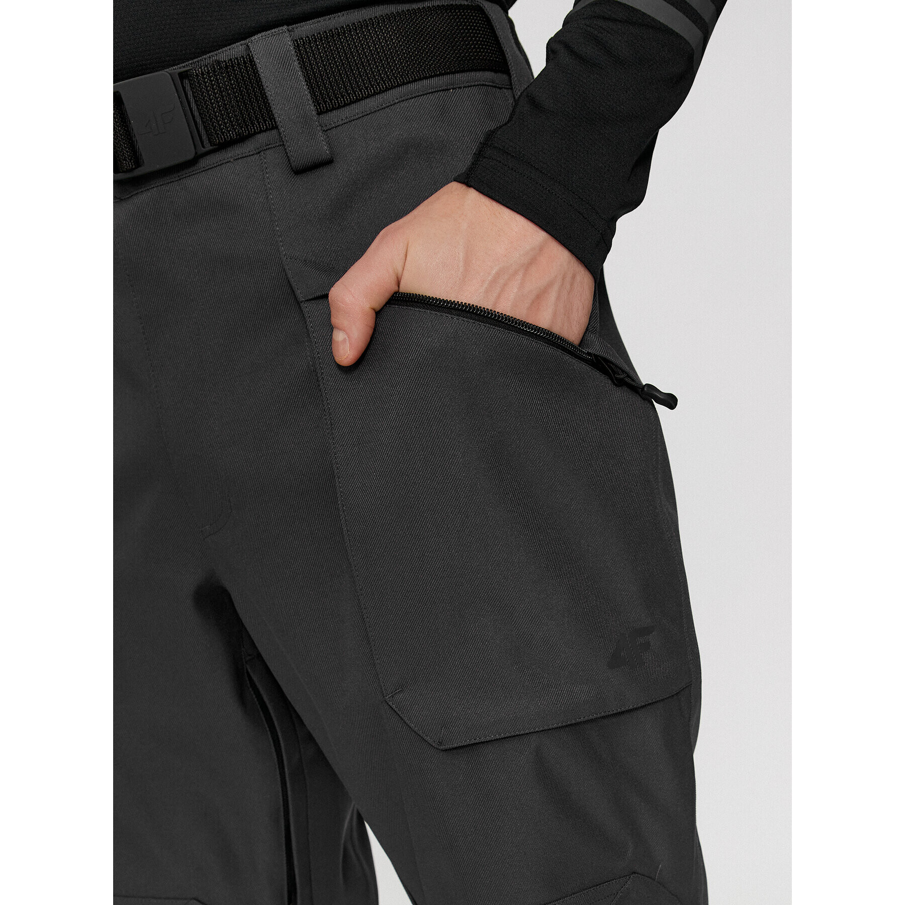 4F Pantaloni de schi AW23TFTRM403 Gri Regular Fit - Pled.ro