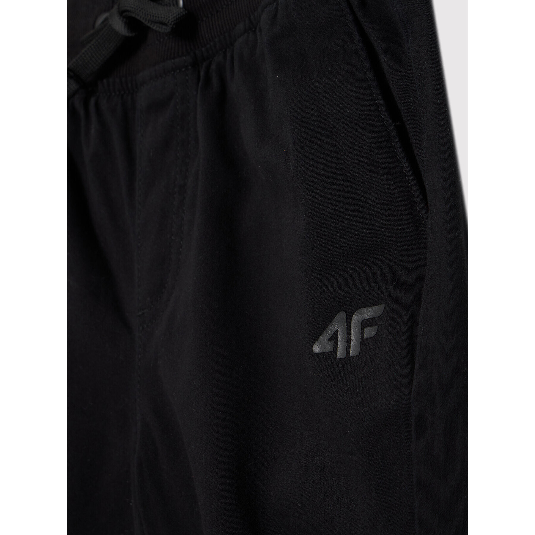 4F Pantaloni din material HJL22-JSPMC001 Negru Regular Fit - Pled.ro