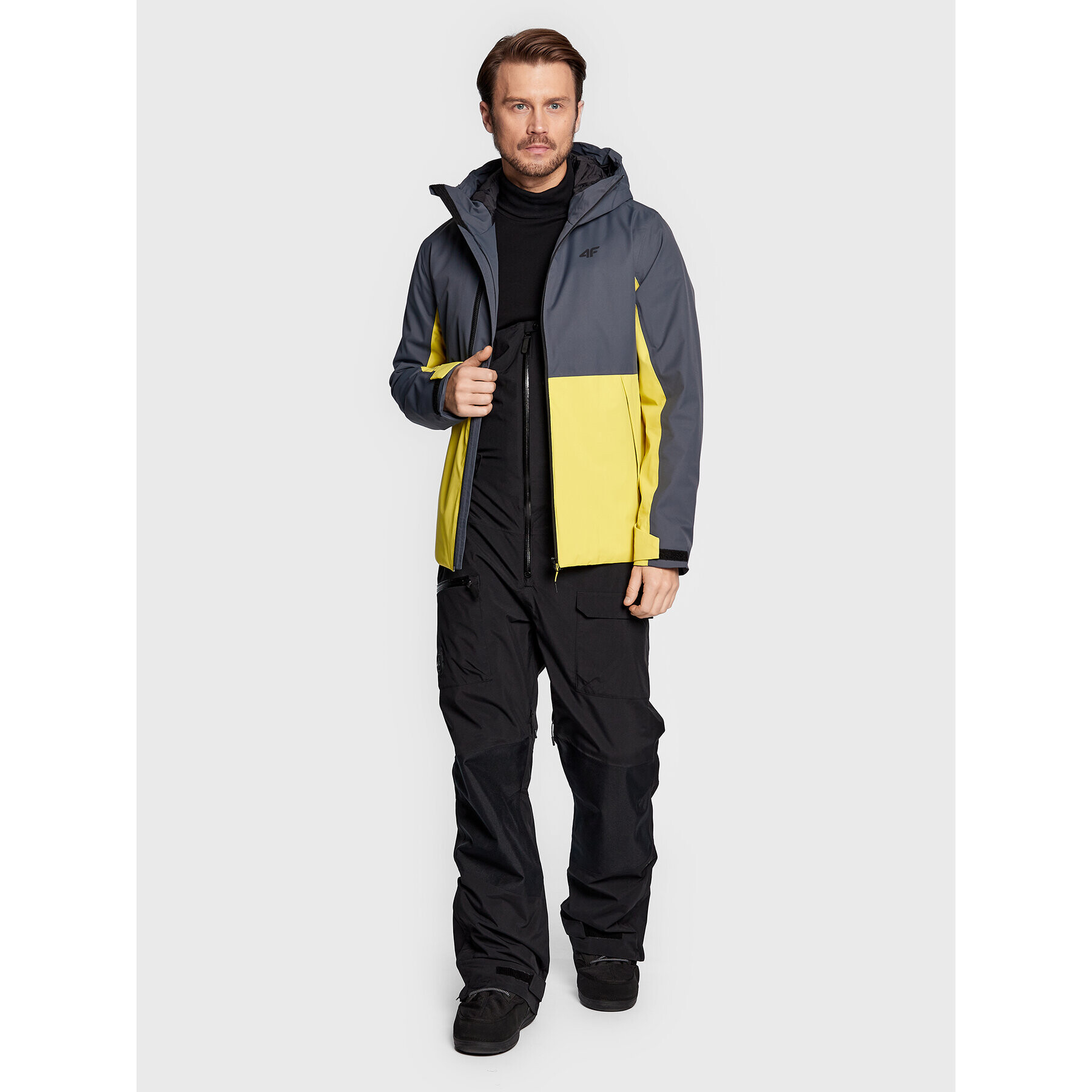 4F Pantaloni pentru snowboard H4Z22-SPMS002 Negru Regular Fit - Pled.ro