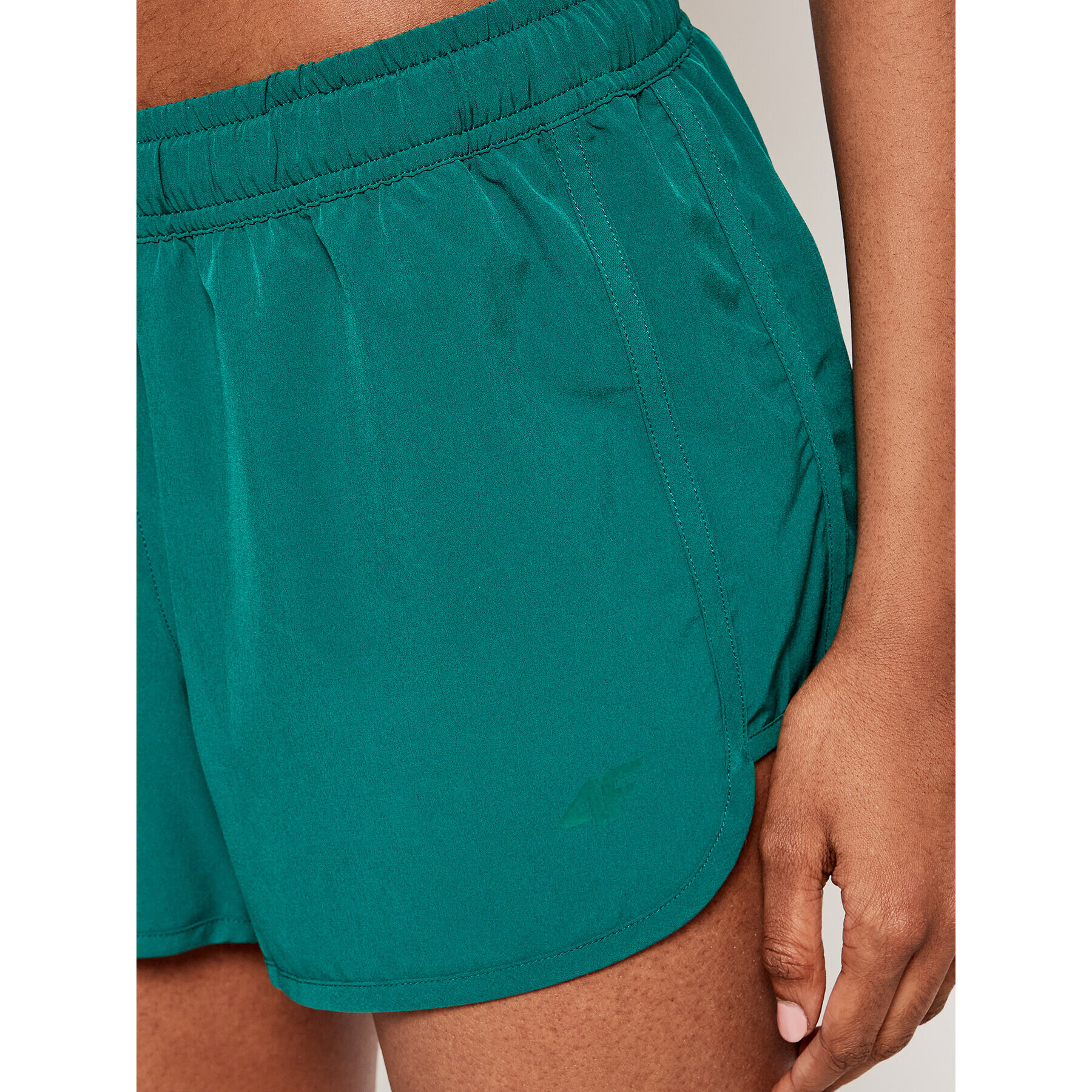 4F Pantaloni scurți de plajă H4L21-SKDT001 Verde Regular Fit - Pled.ro