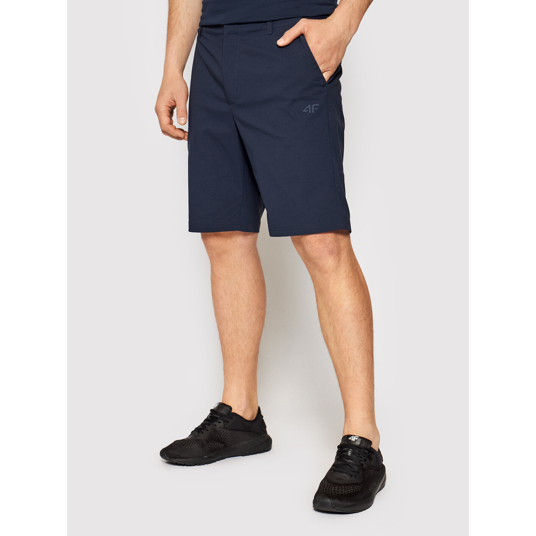 4F Pantaloni scurți sport H4L21-SKMF081 Bleumarin Regular Fit - Pled.ro