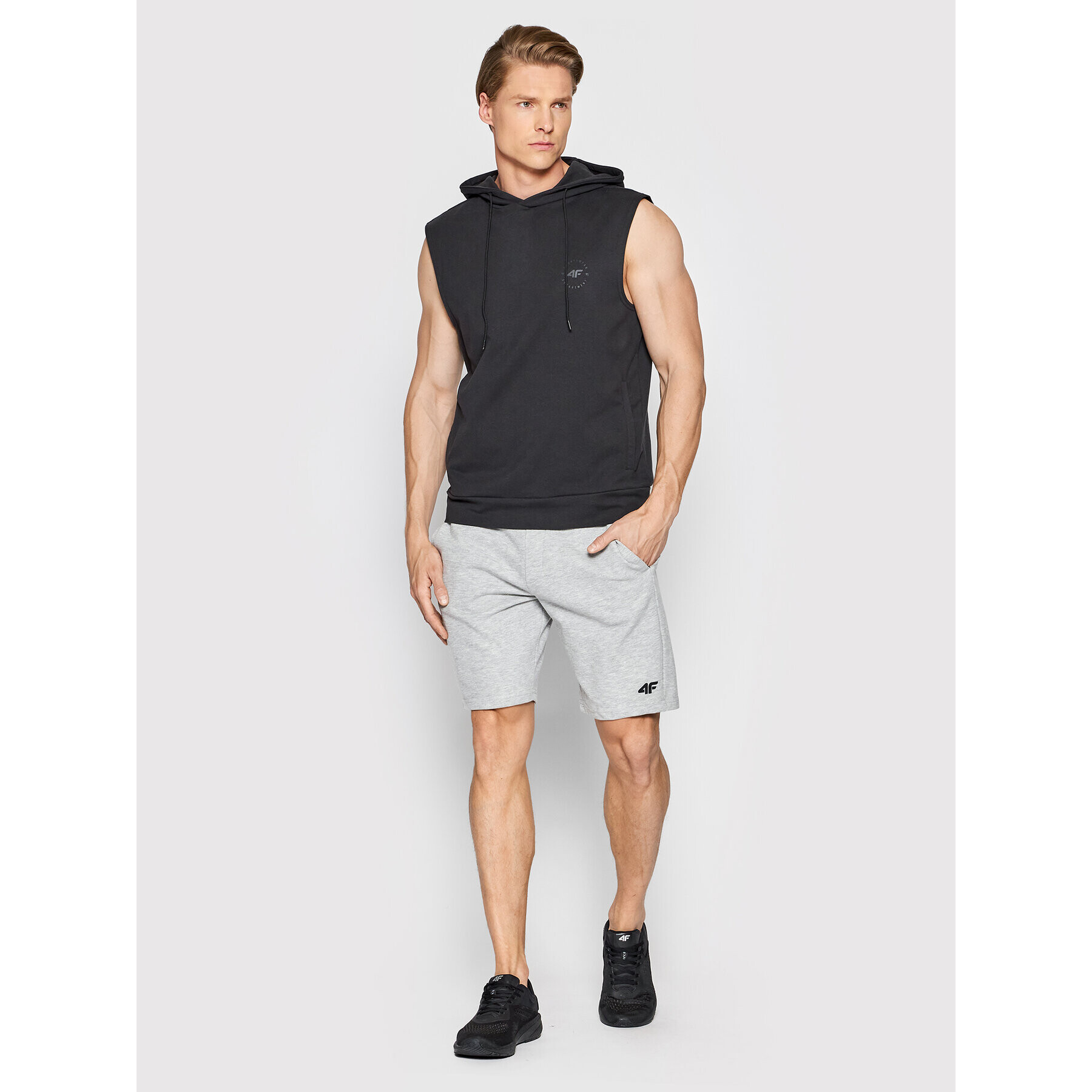 4F Pantaloni scurți sport H4L22-SKMD350 Gri Regular Fit - Pled.ro